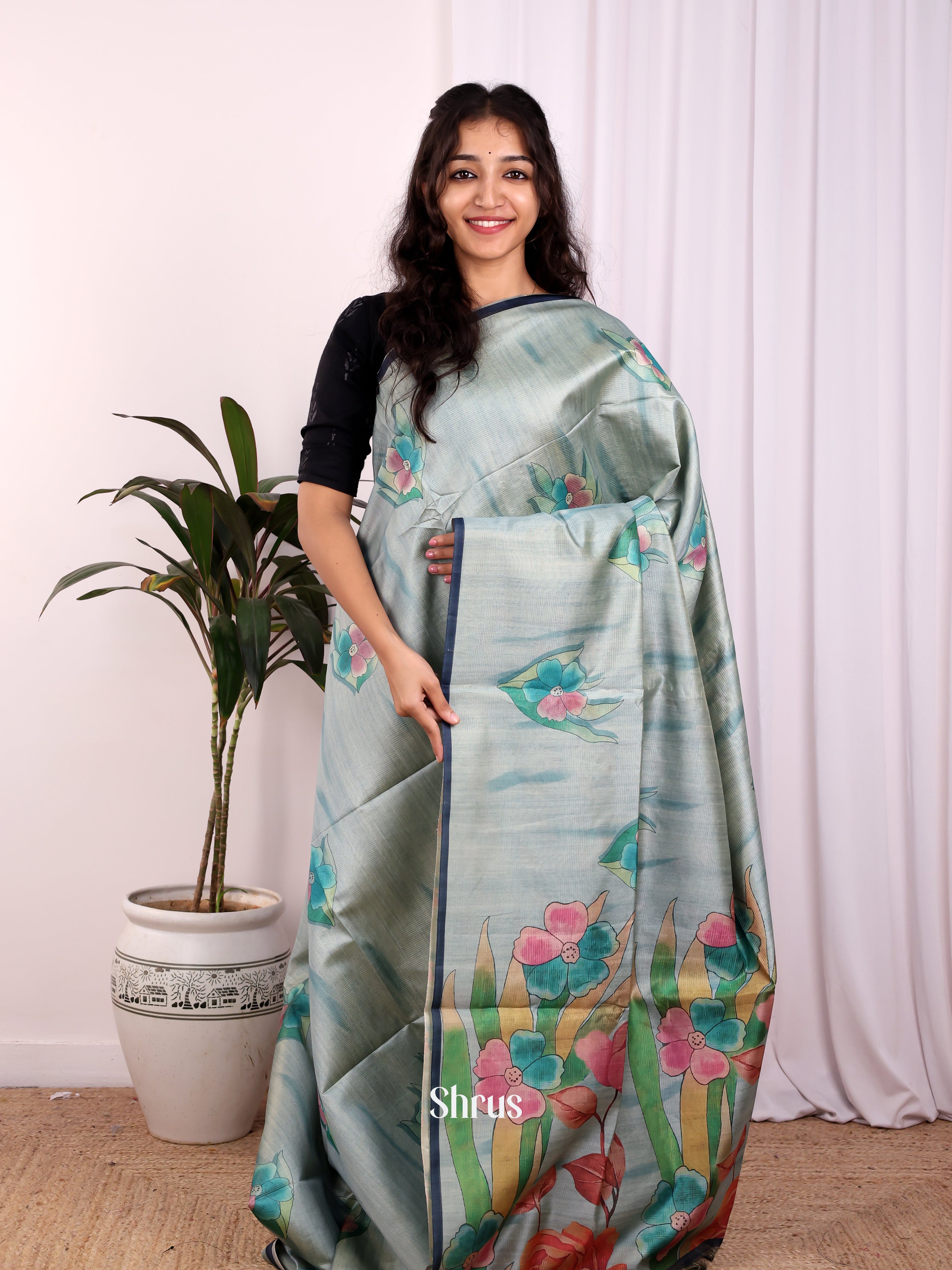 CJS22230  - Champa semitussar Saree - Shop on Shrus.com