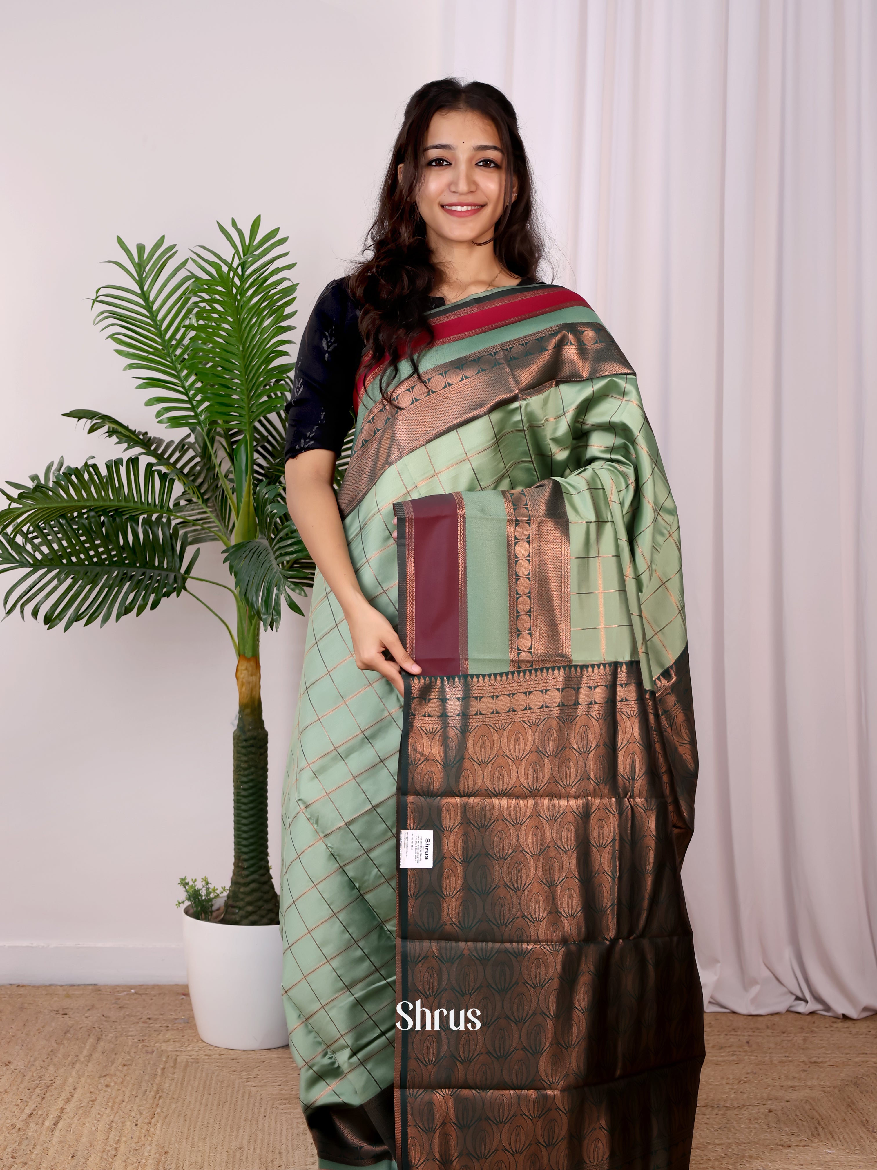 Lite Green & Green - Semi Arani Silk Saree