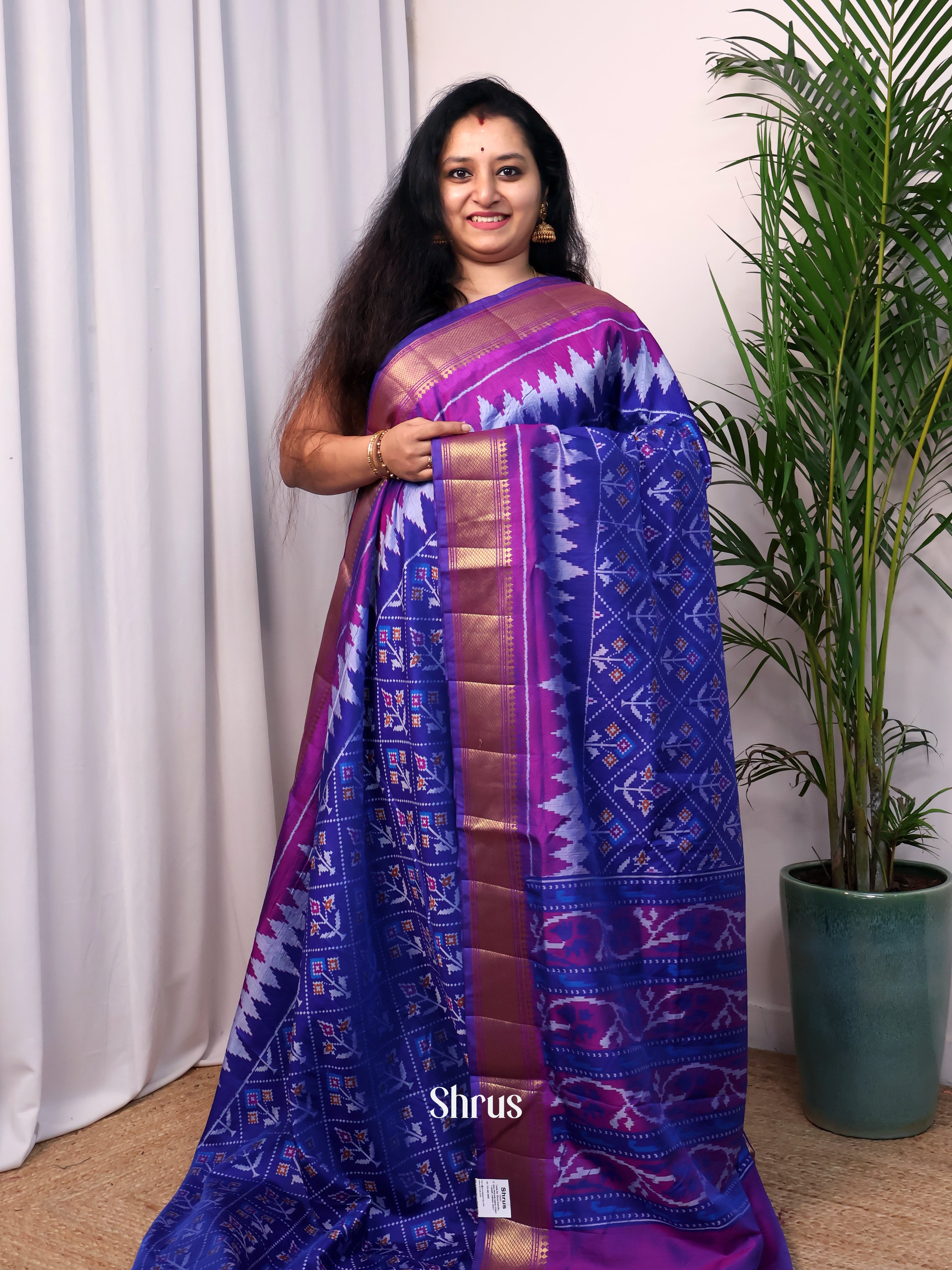 CJS23236 - Semi Patola Saree - Shop on Shrus.com
