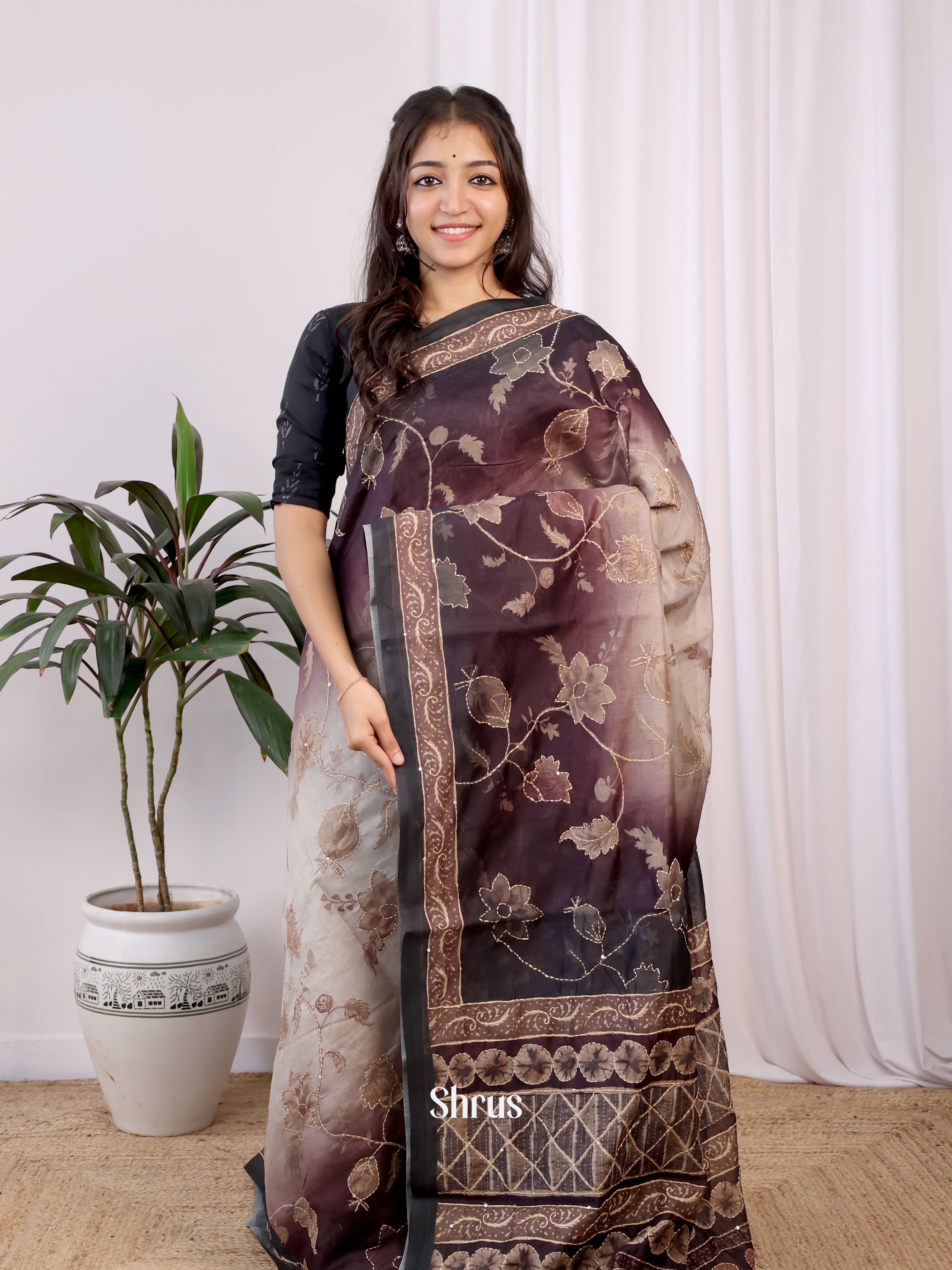 Grey & Brown- Semi Kantha Saree