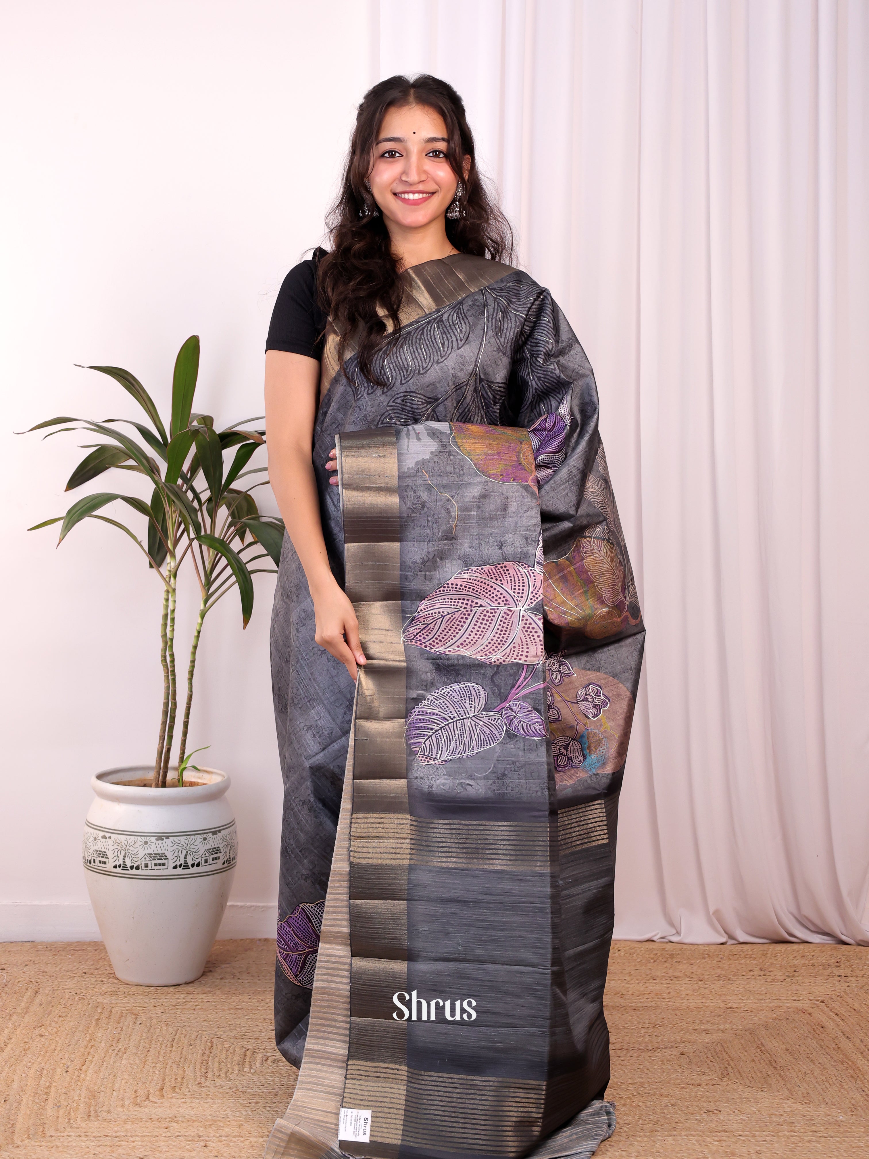 Black - Moonga Saree