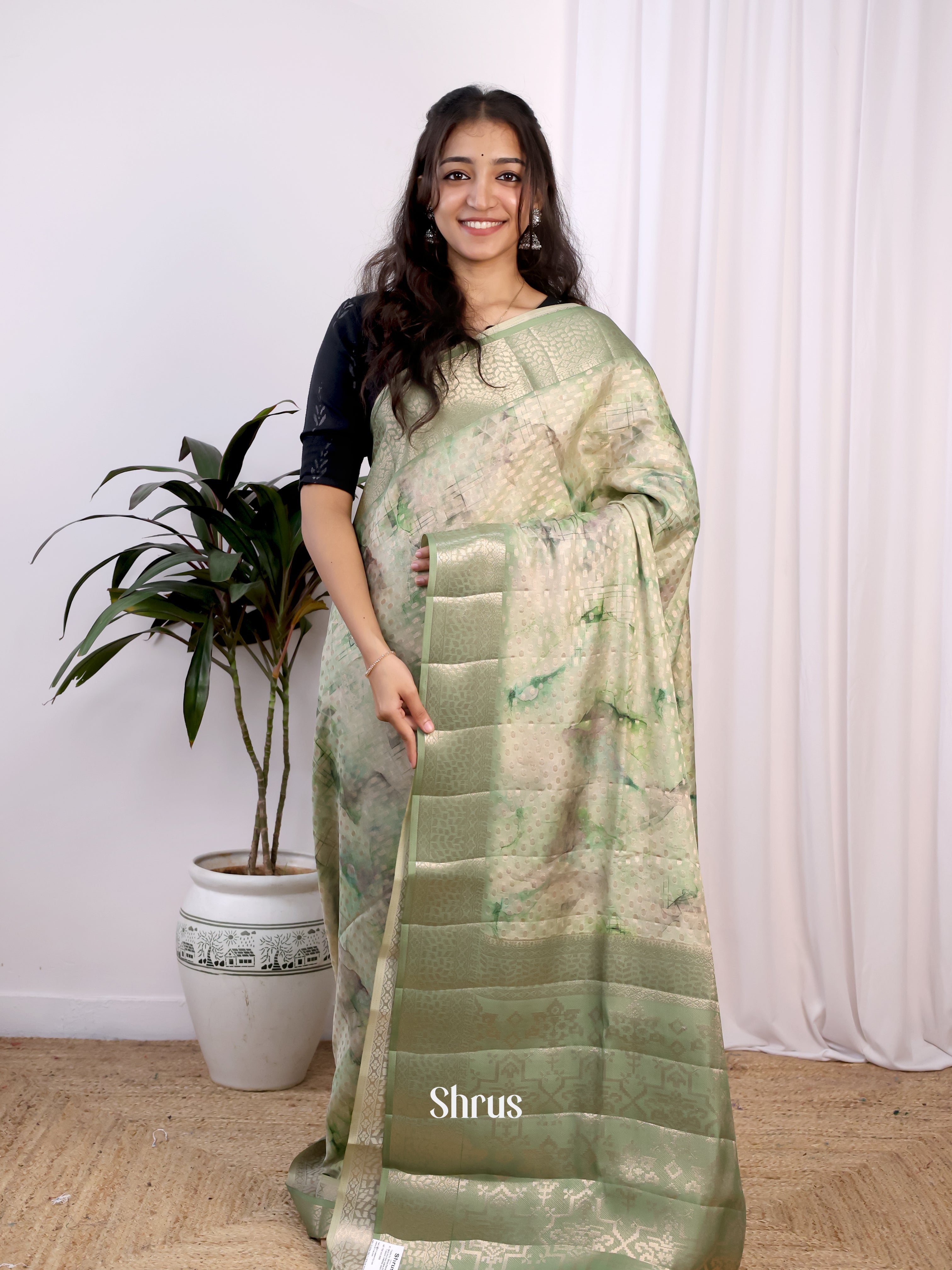 Cream & Lite  Green- Printed chanderi Saree