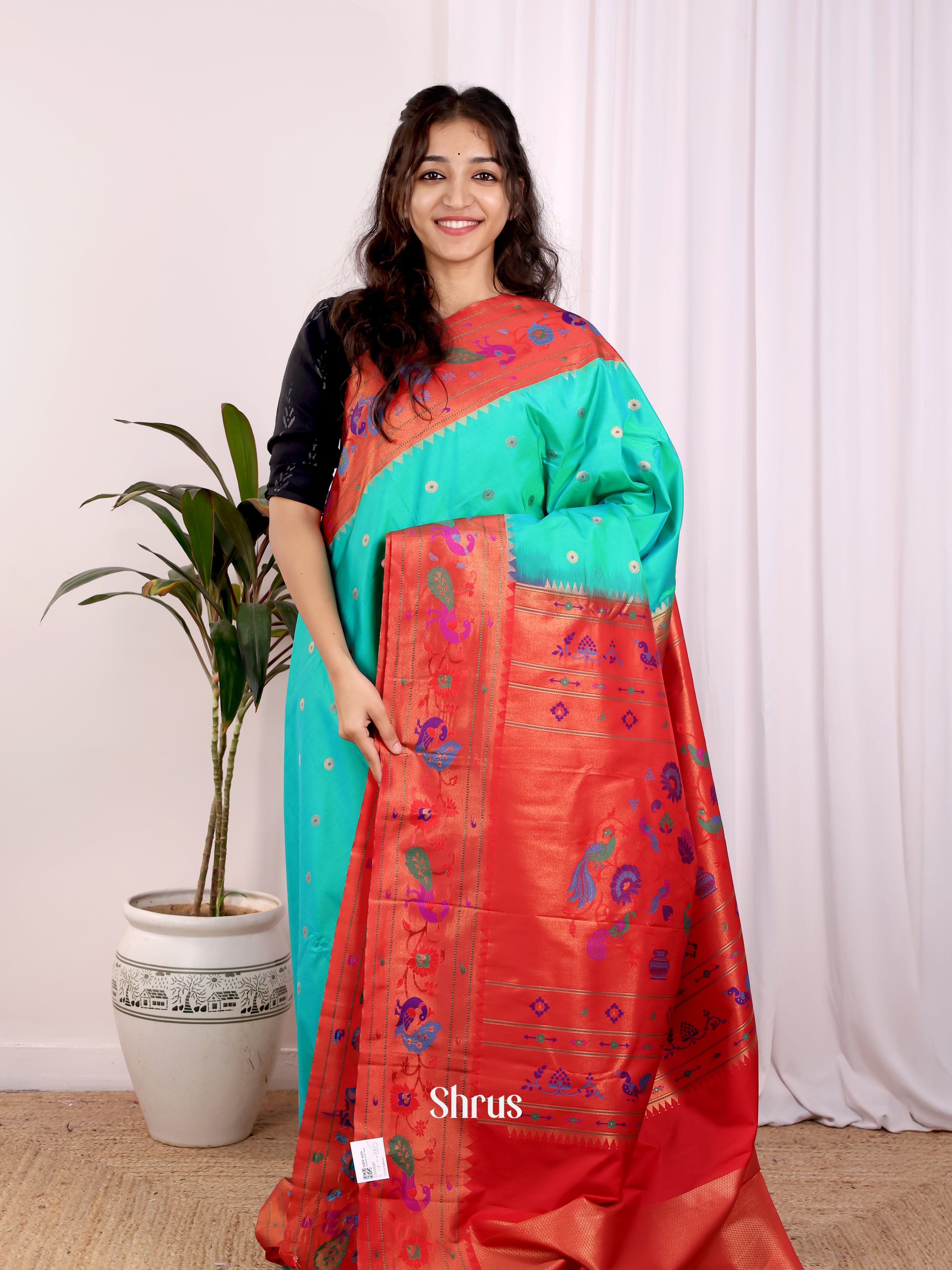 Green & Red - Gadwal halfpure Saree