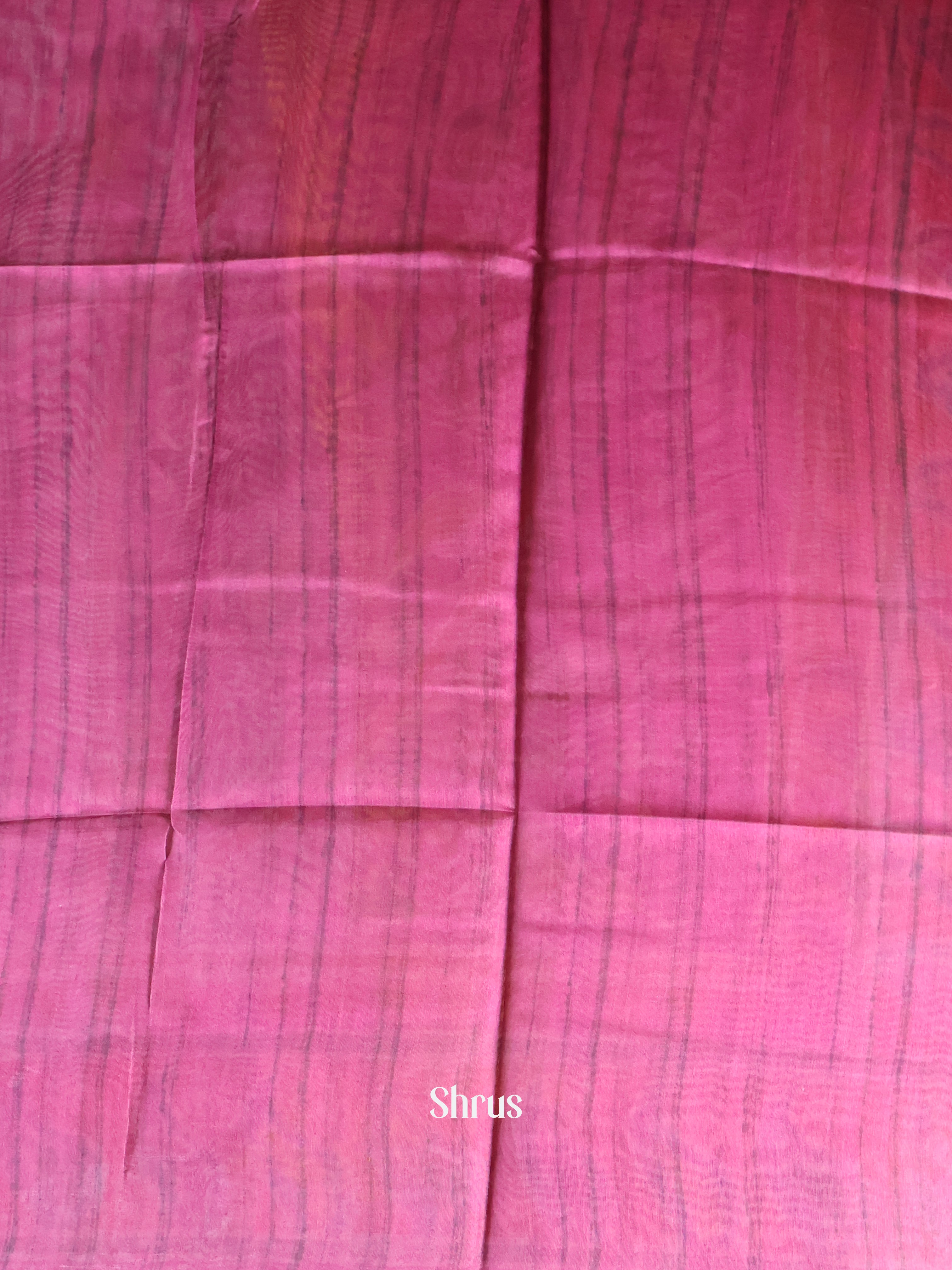 Majenta  - Champa semitussar Saree