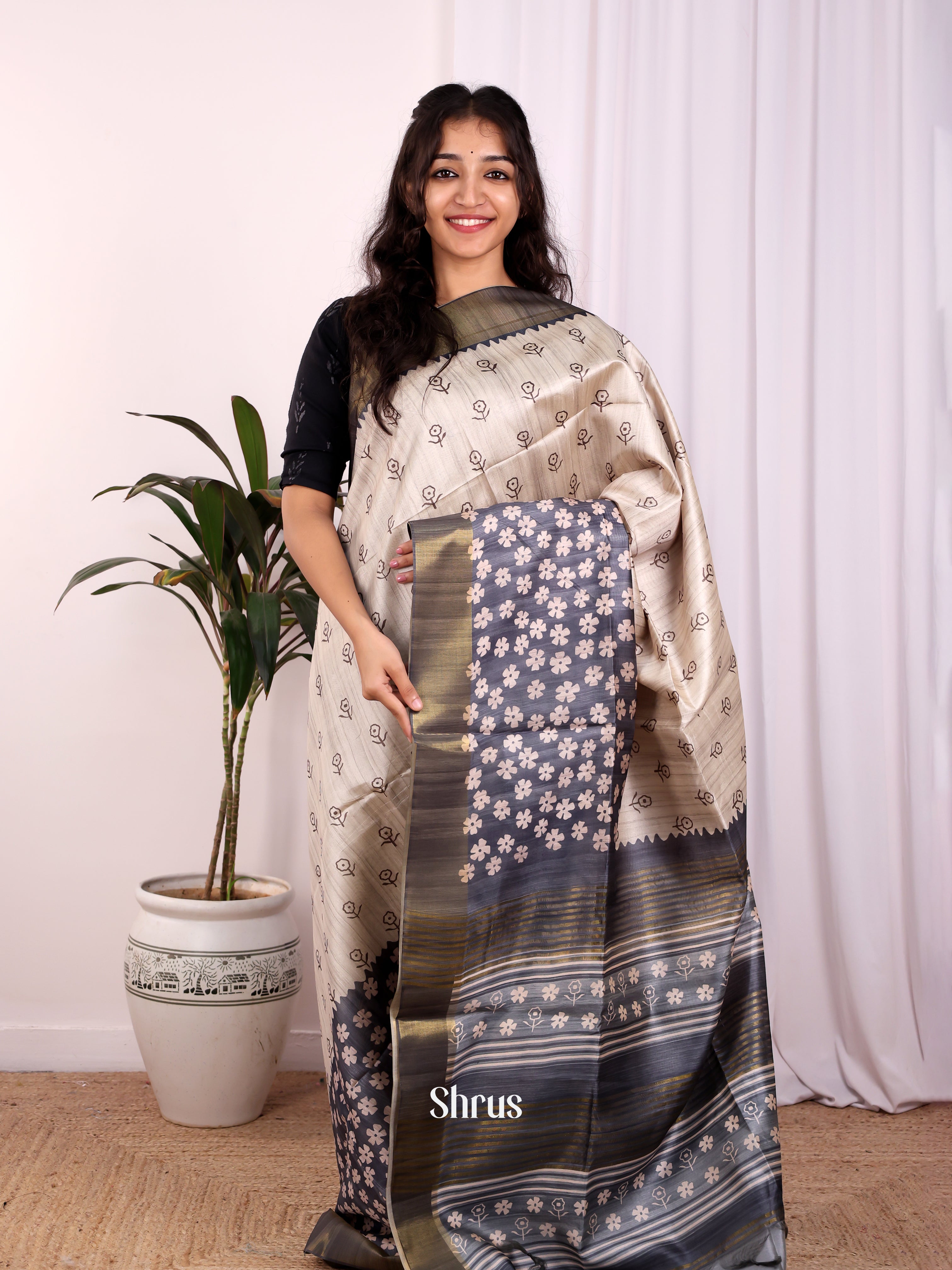 Cream & Grey - Champa semitussar Saree