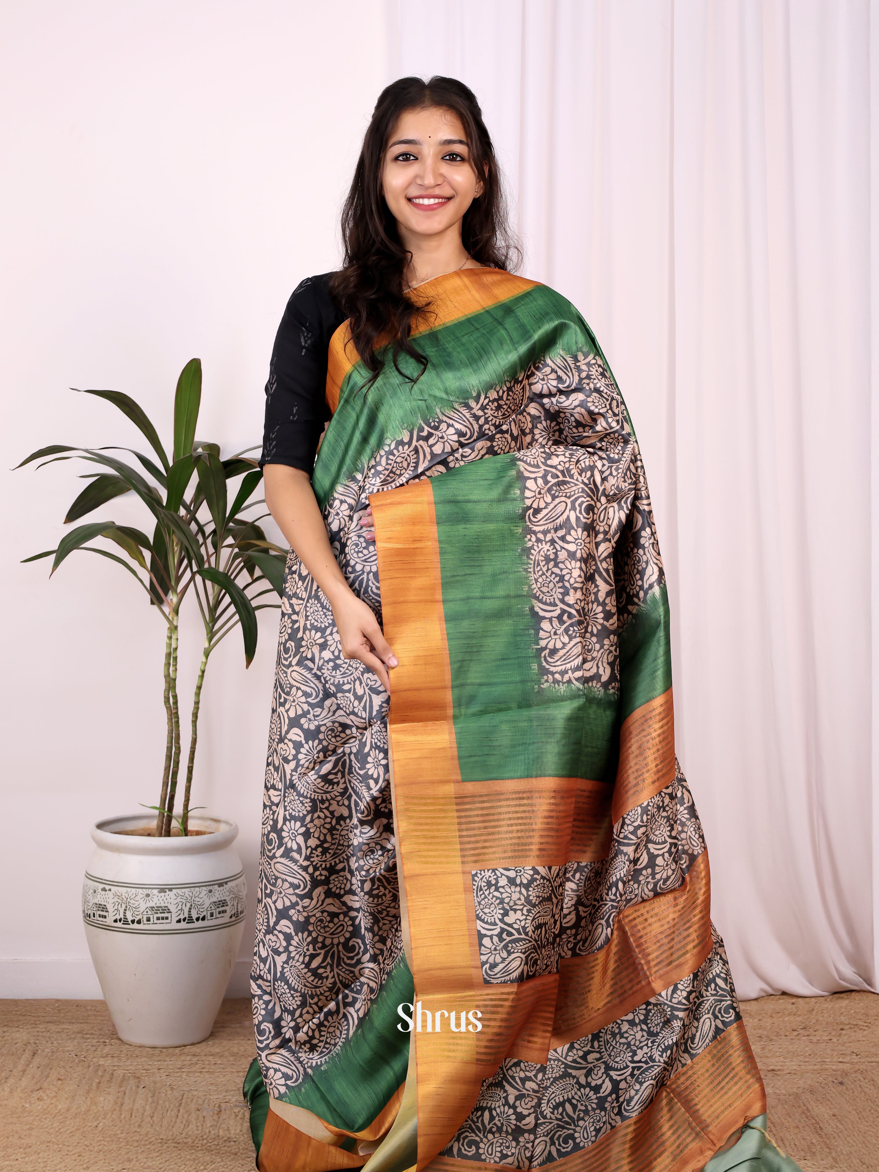 Black & Green- Champa semitussar Saree