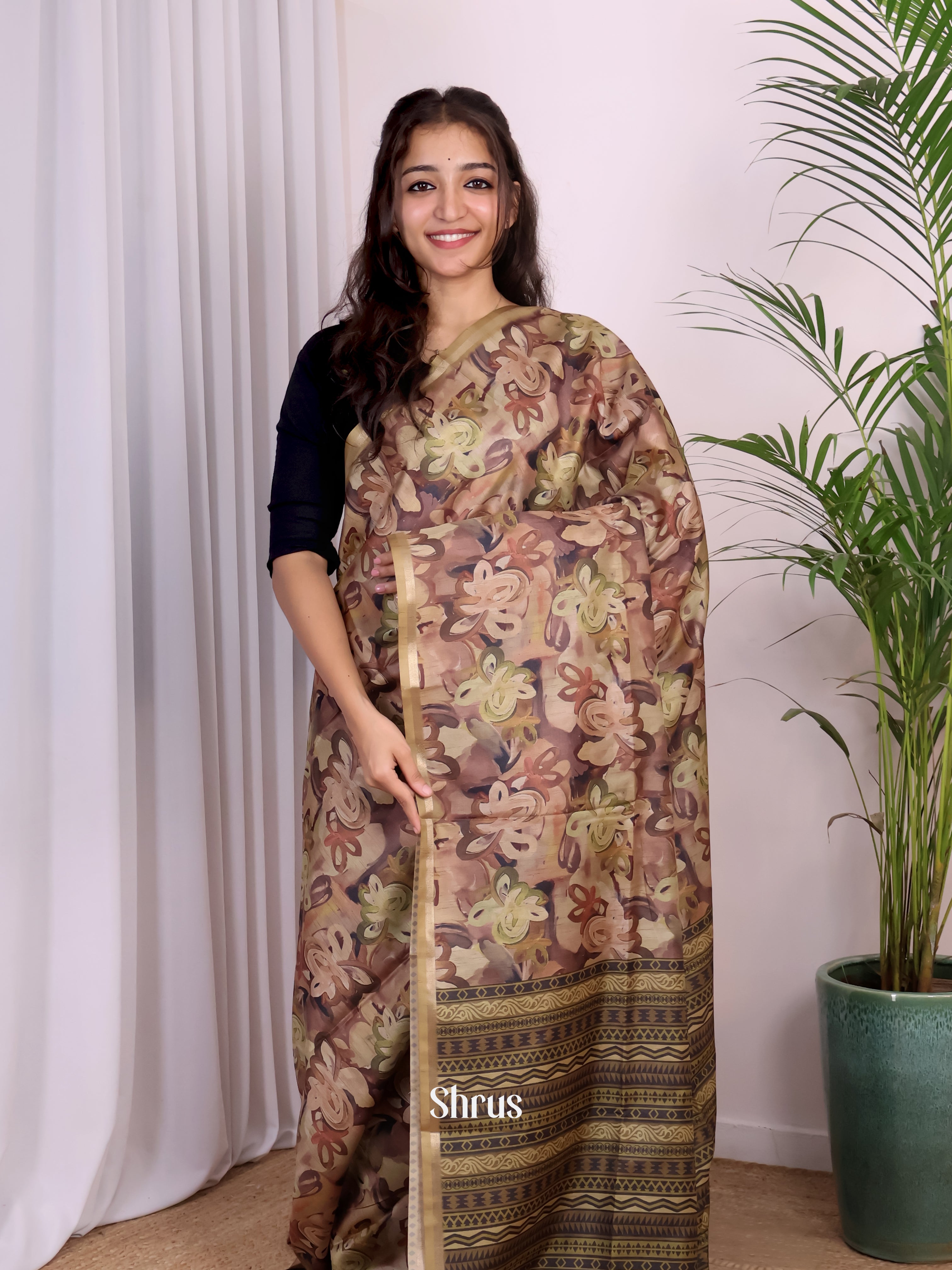 Brown - Champa semitussar Saree