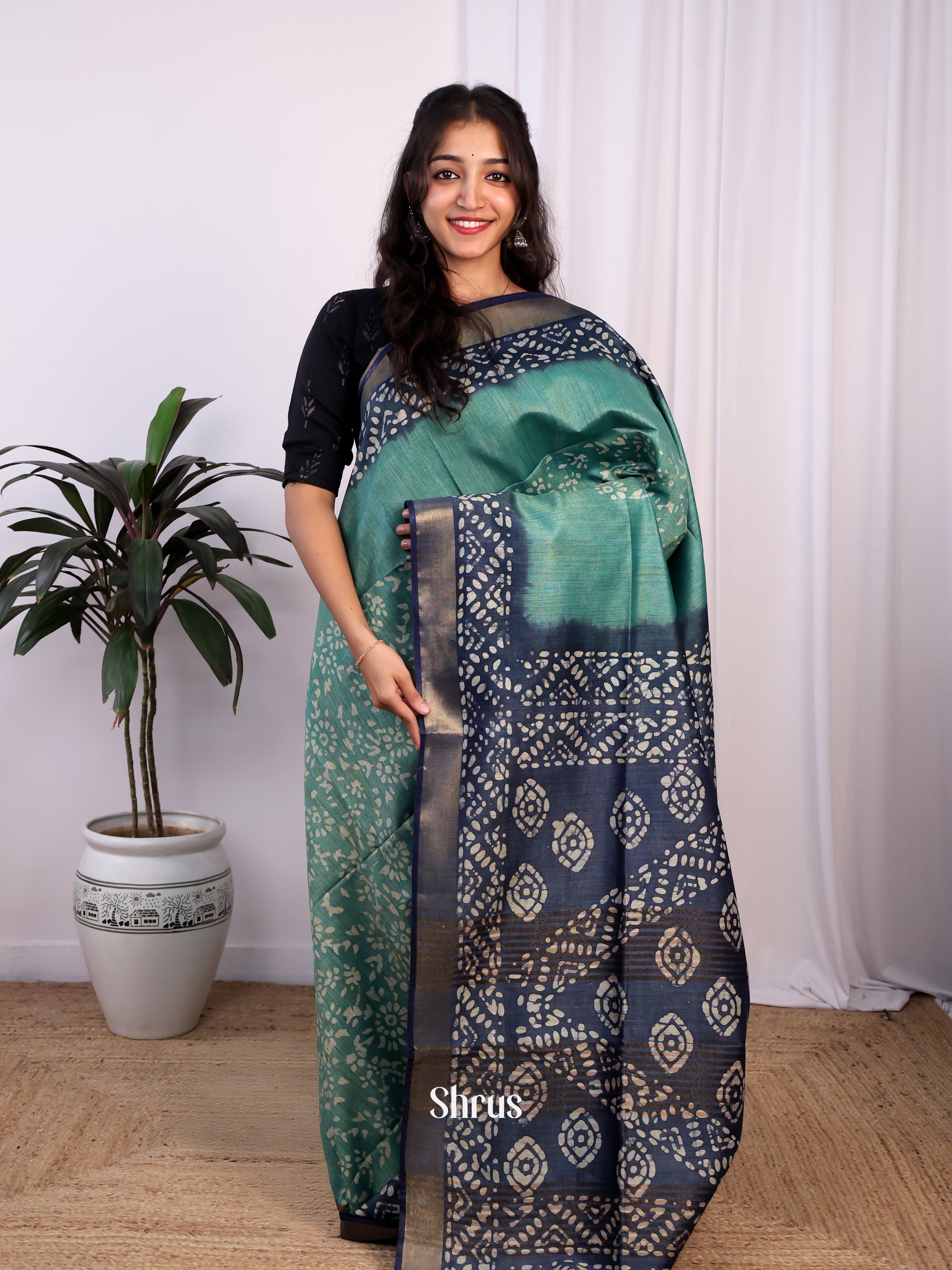 cjs28059 -Bhatik Saree