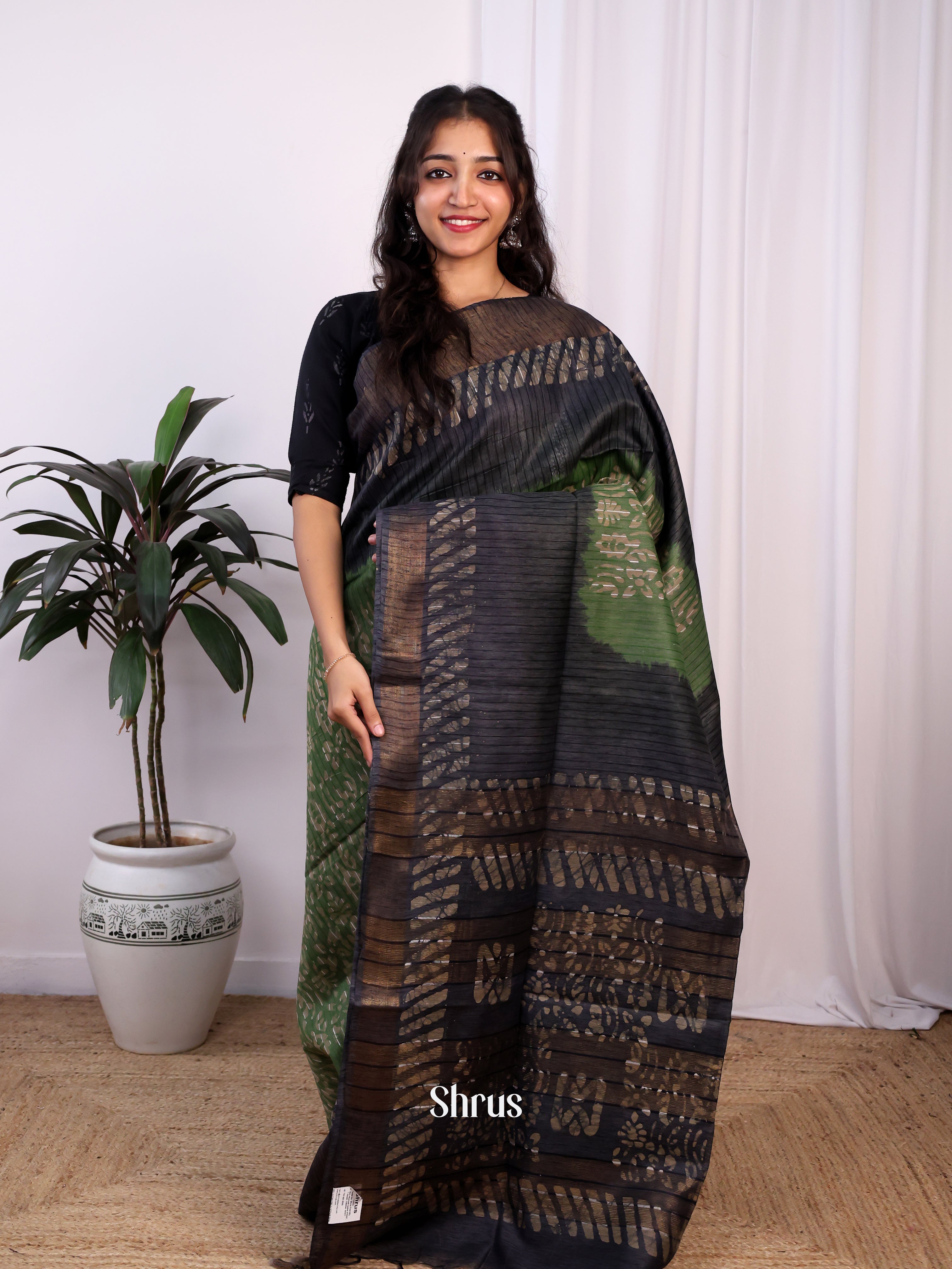 cjs28120 -Bhatik Saree