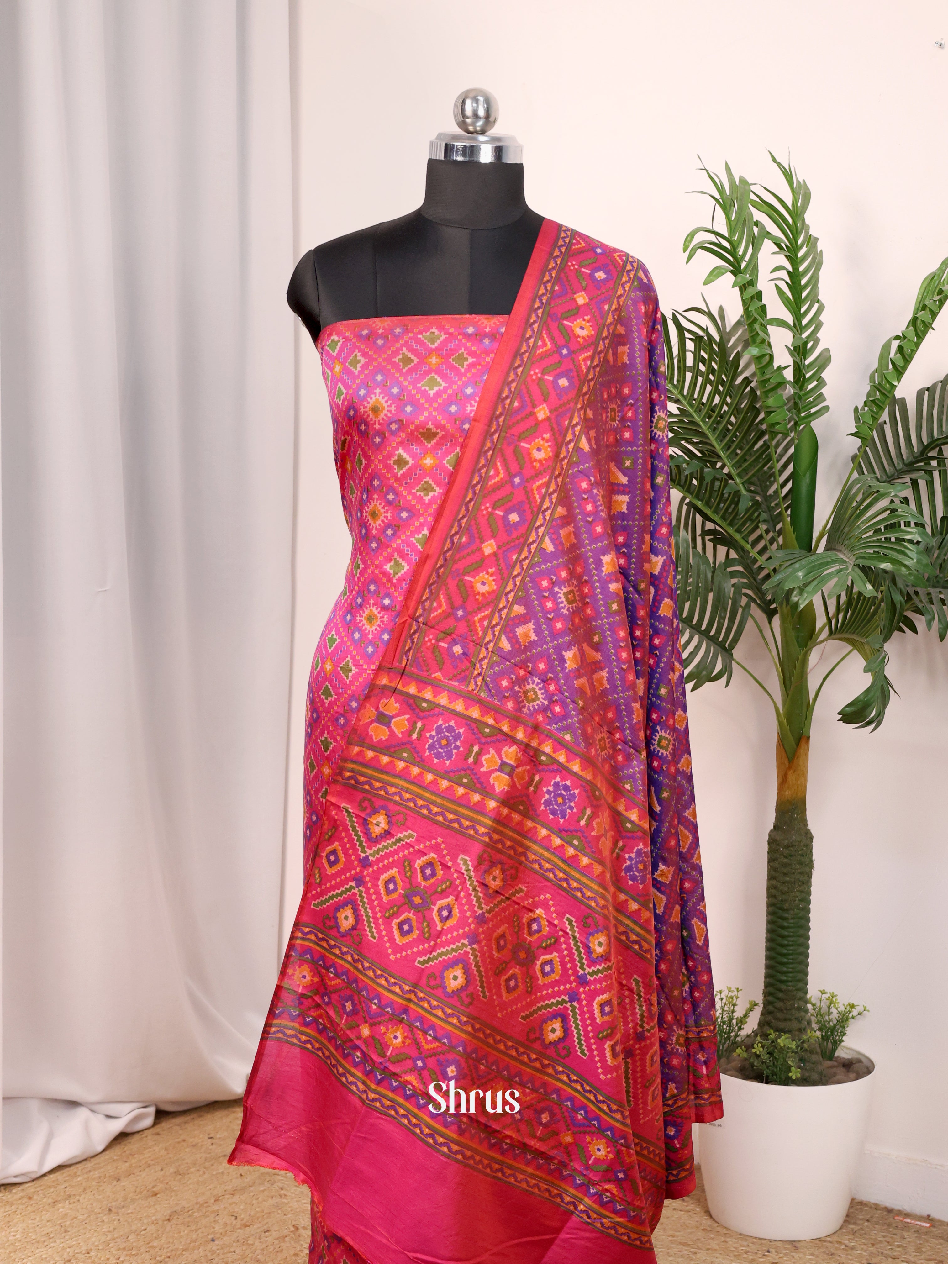 CJS29017 - semi patola salwar