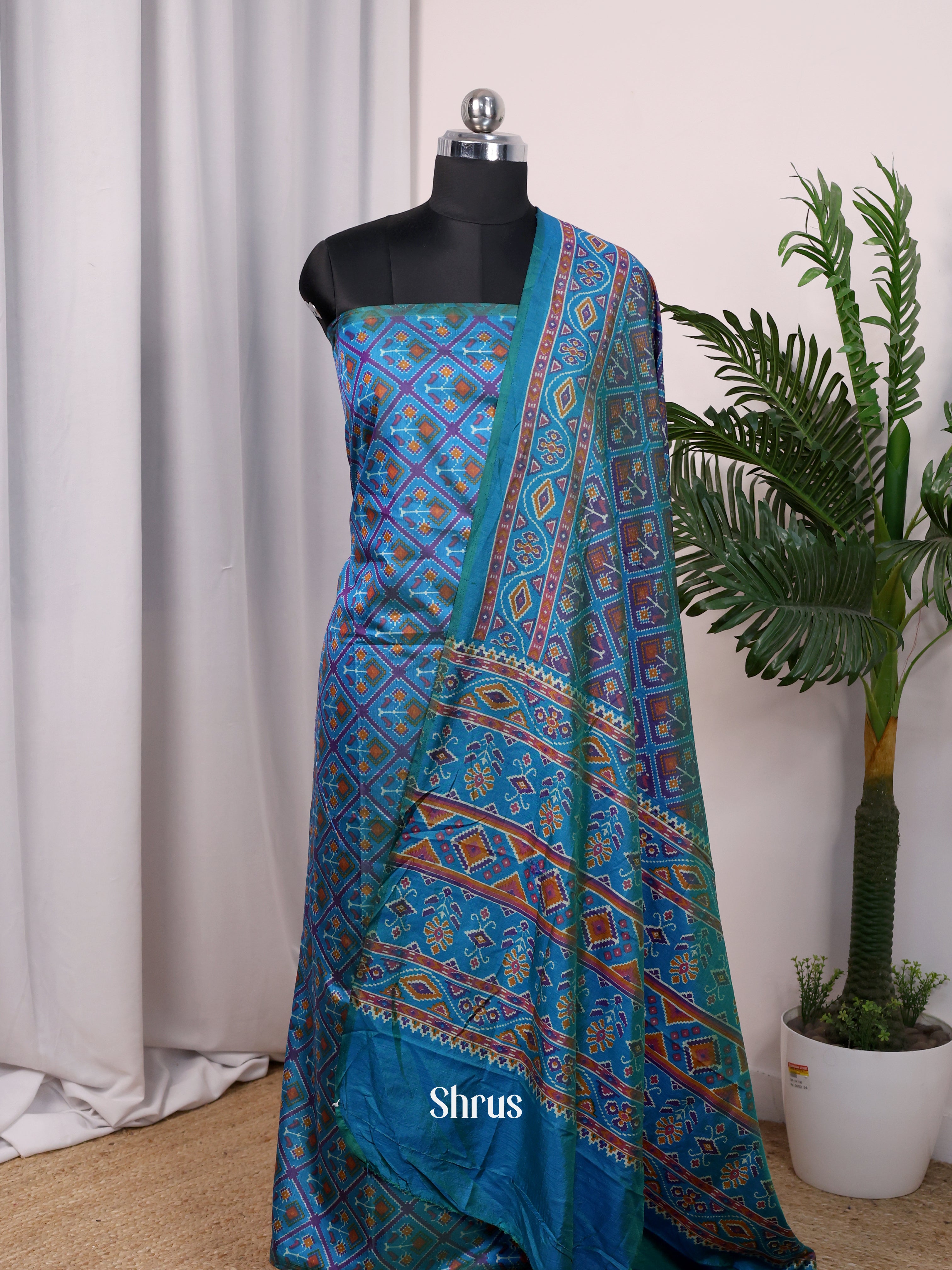 CJS29018 - semi patola salwar