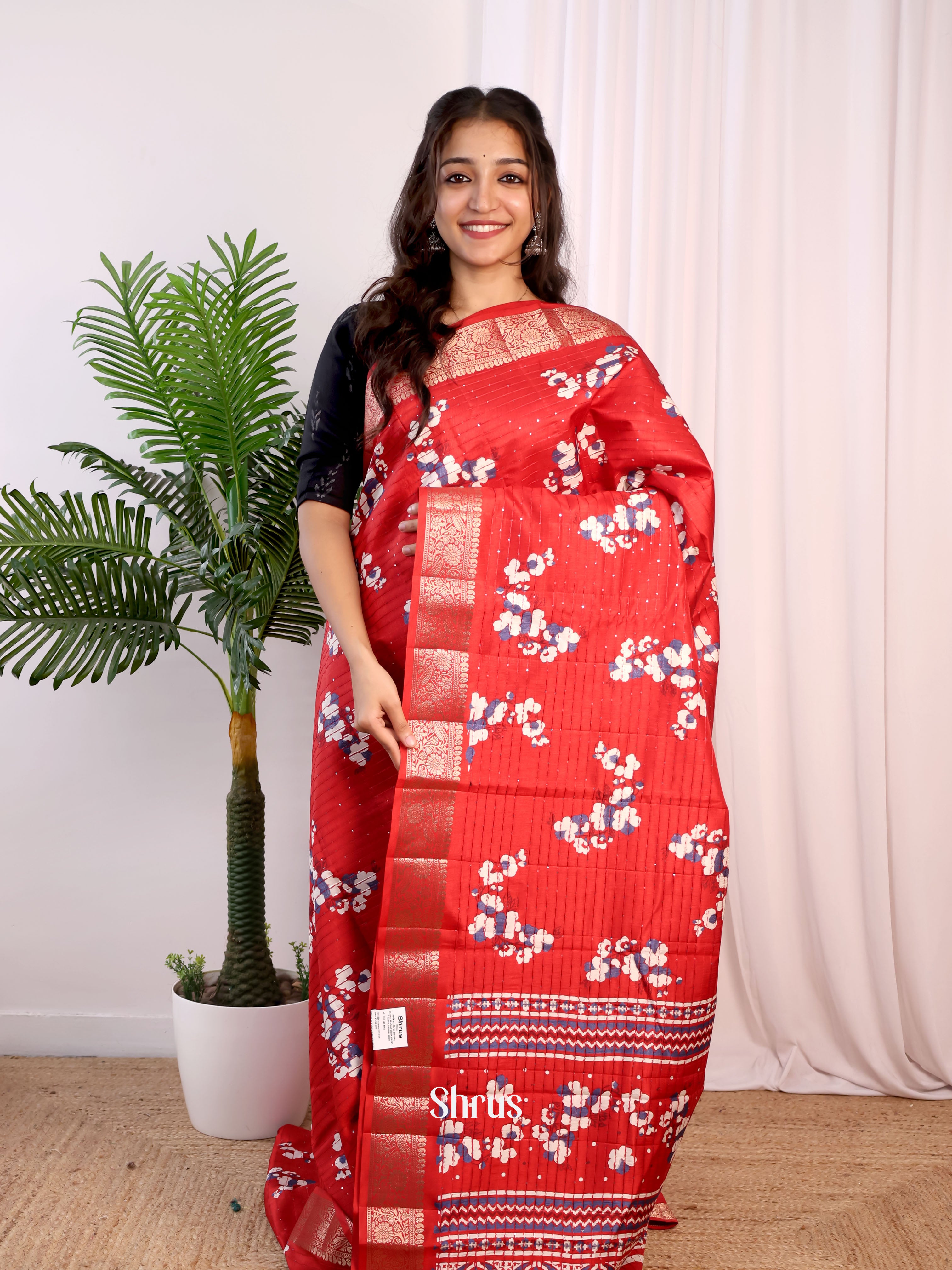 Red - Semi Tussar Saree