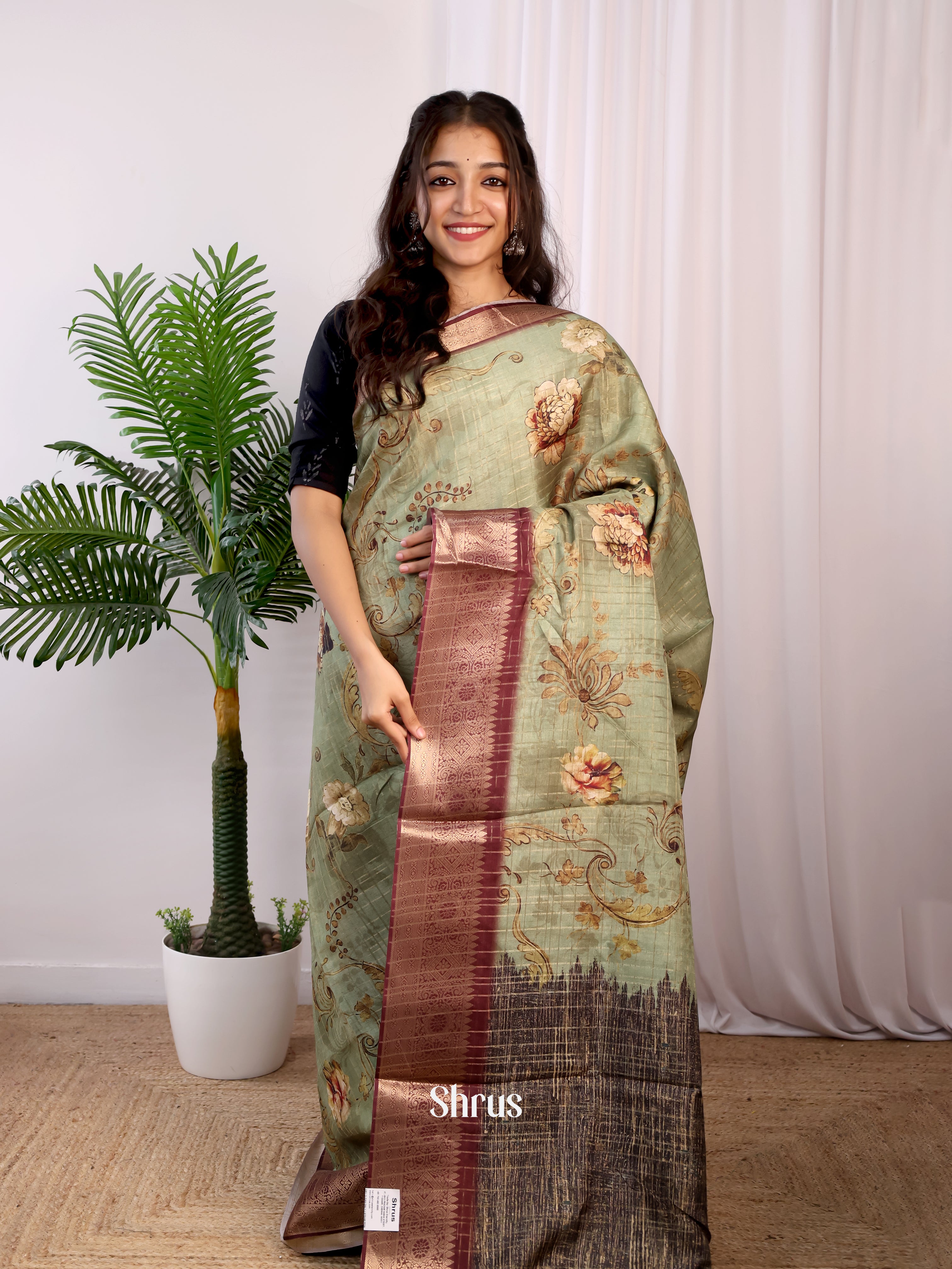 Green & Maroon - Semi Dola silk Saree