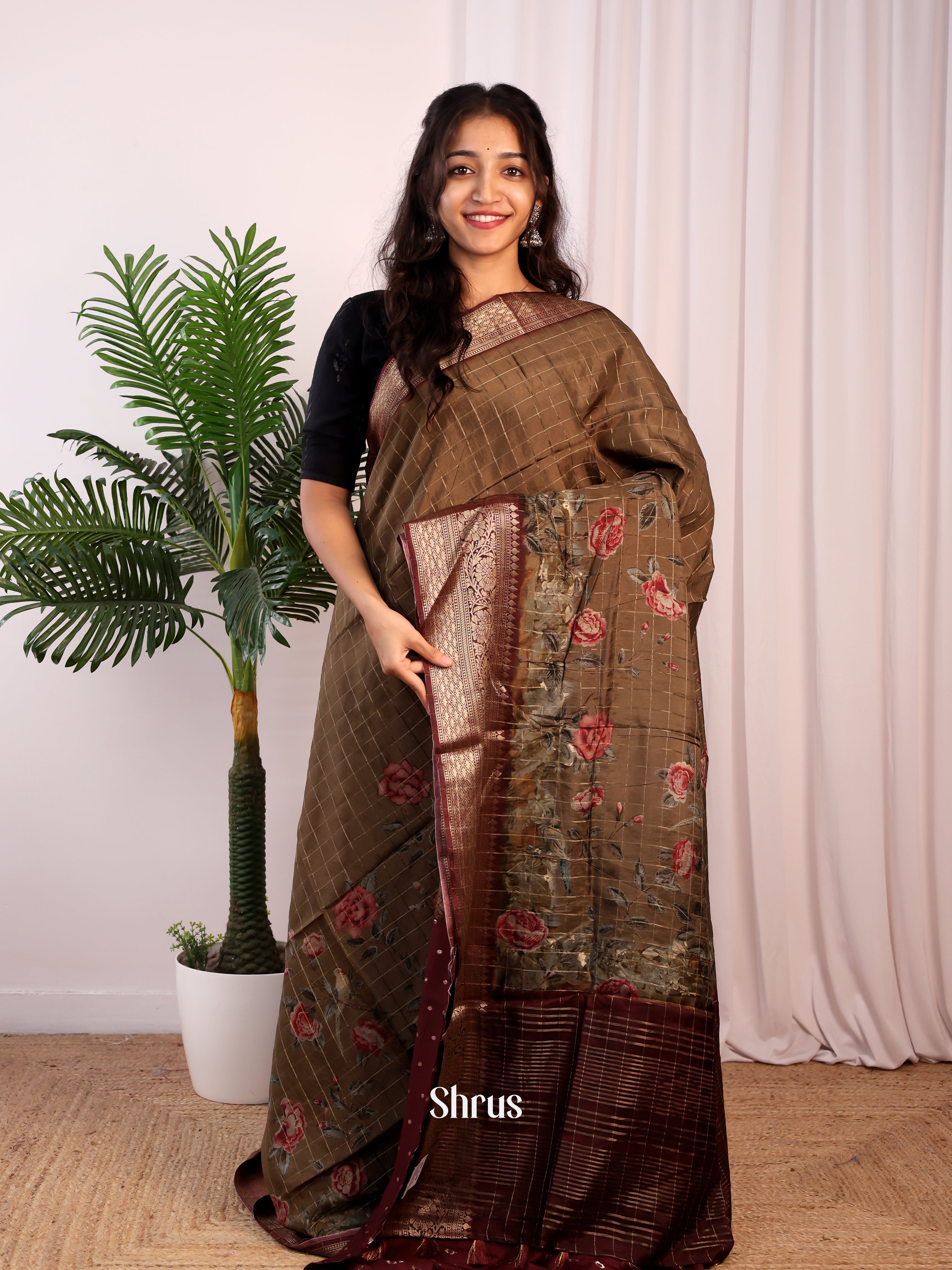 Brown & Maroon- Semi Dola silk Saree