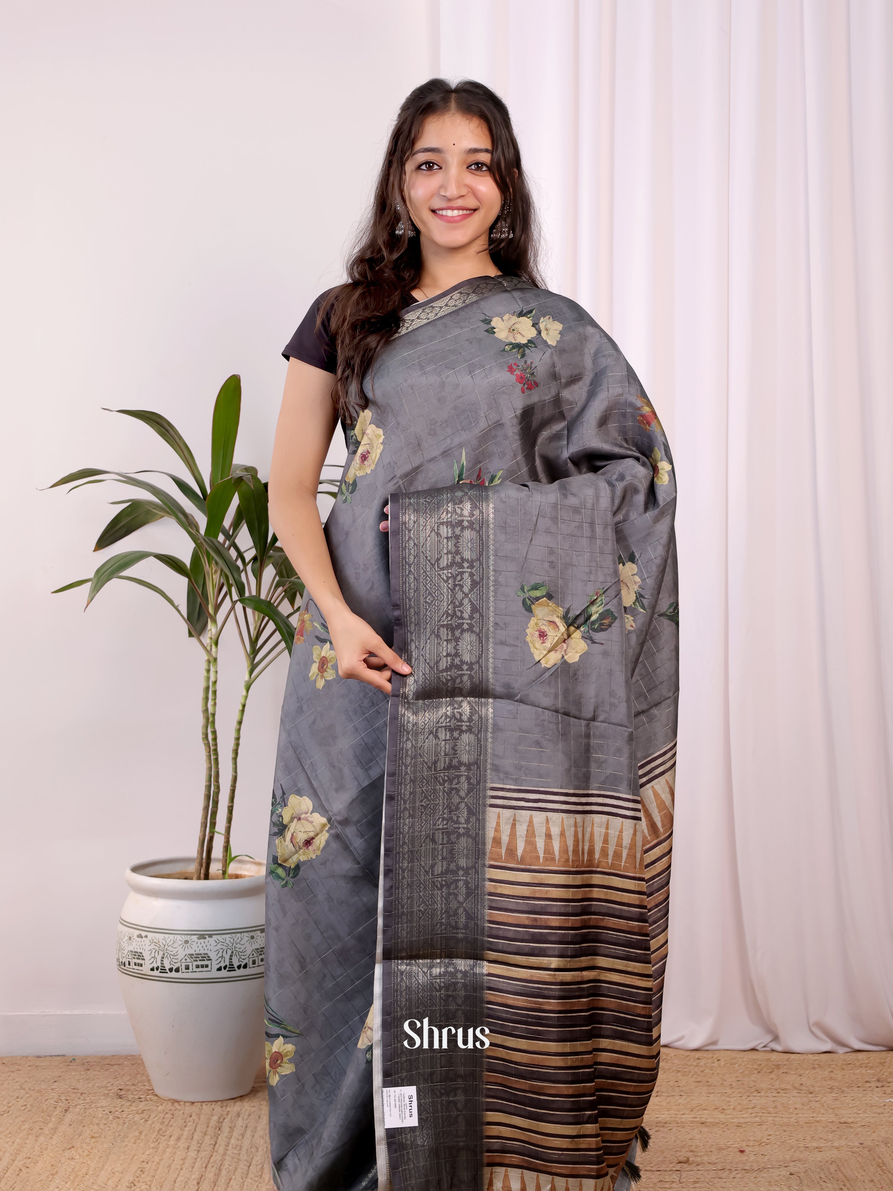 CJS30099 - Semi Dola silk Saree