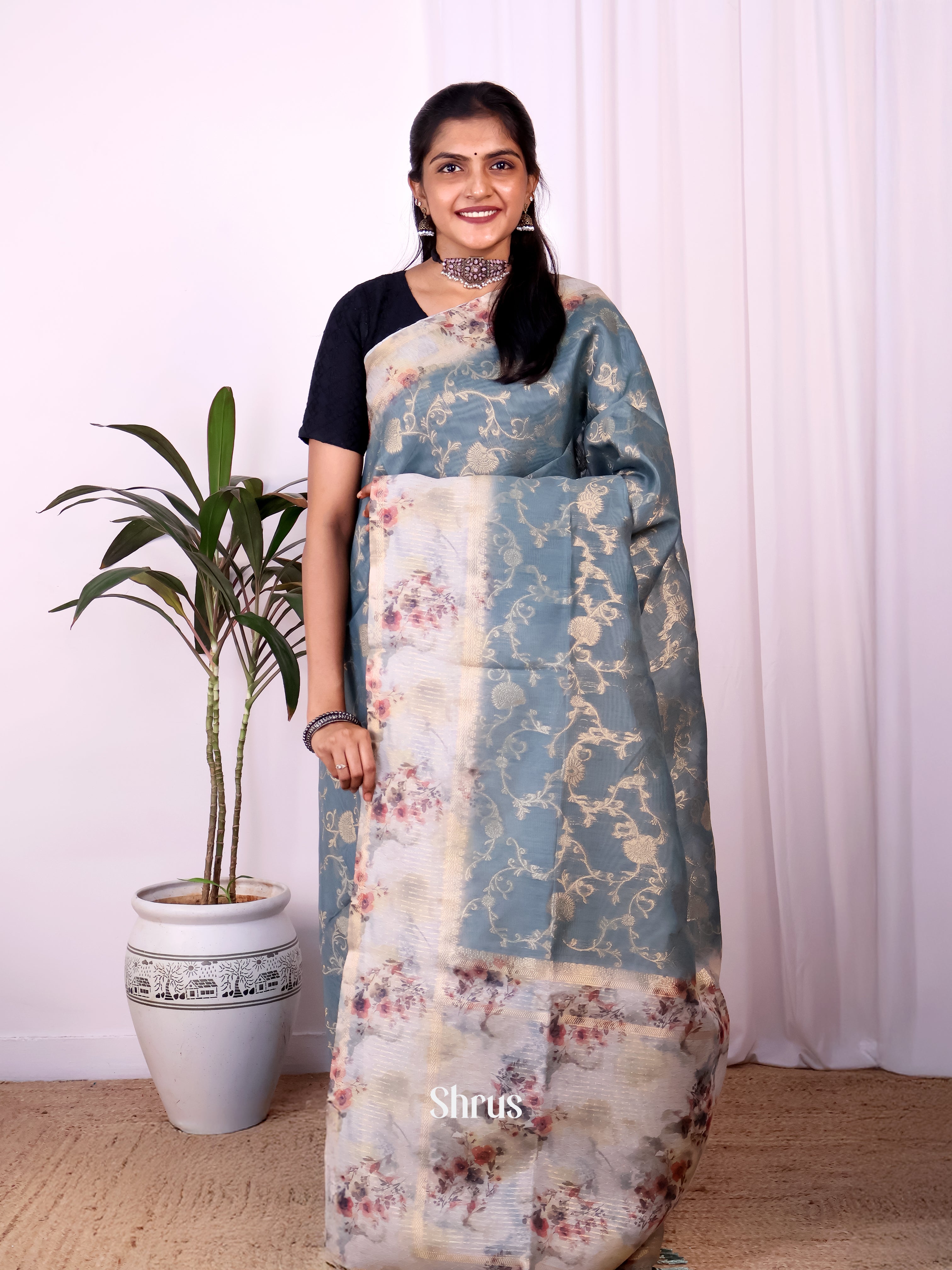 CJS30233 - Semi Jute Saree