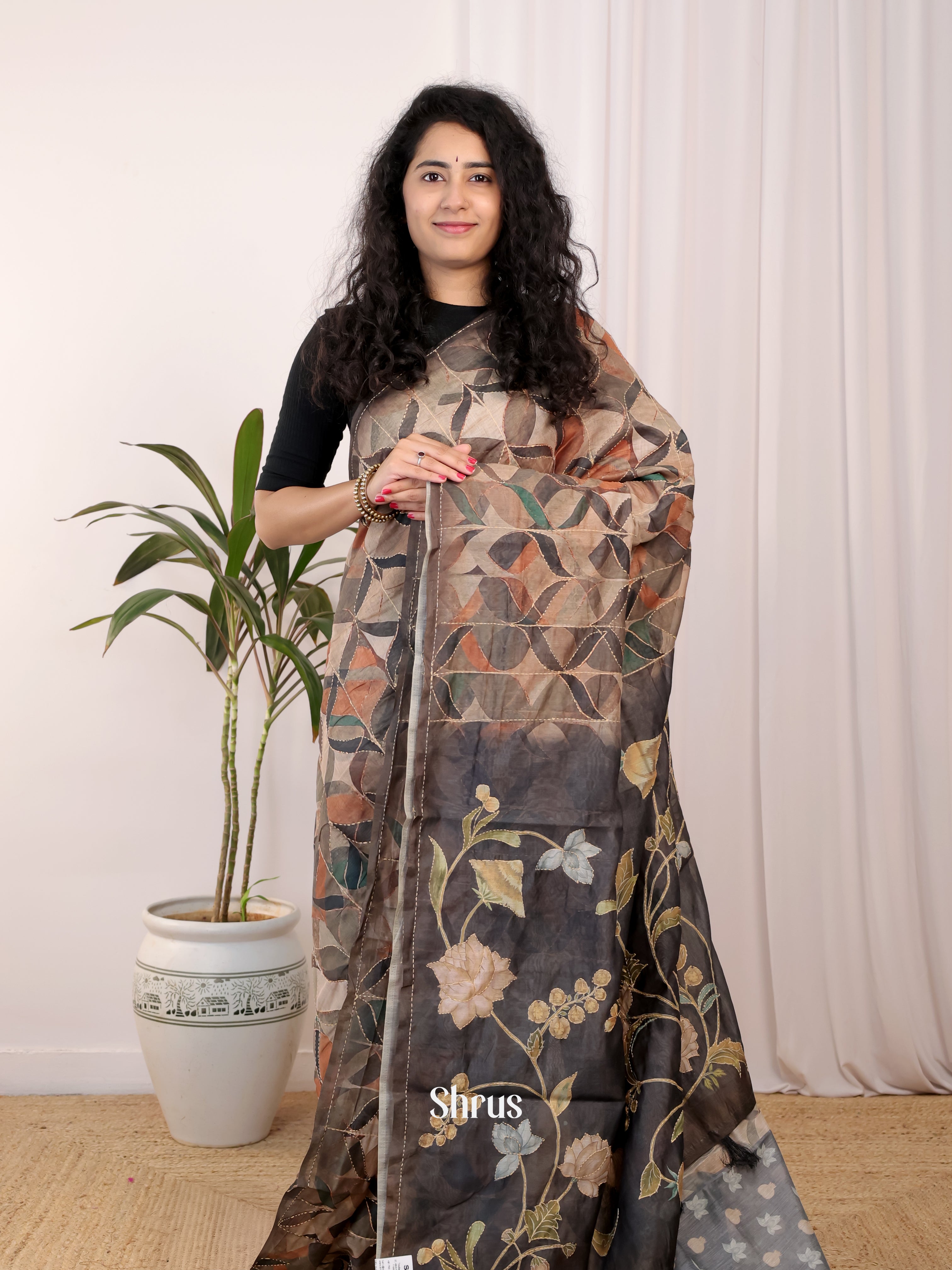 Brown - Semi Kantha saree