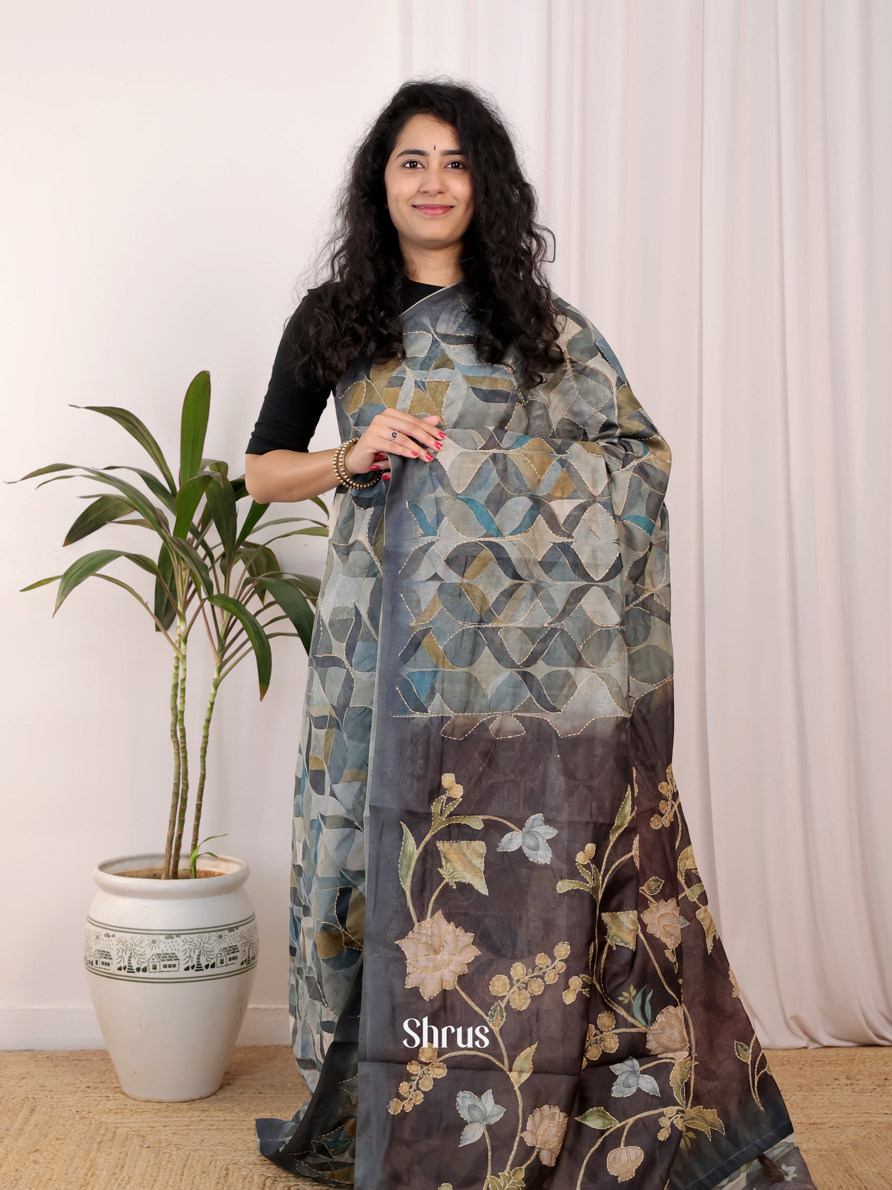 Grey & Brown - Semi Kantha Saree