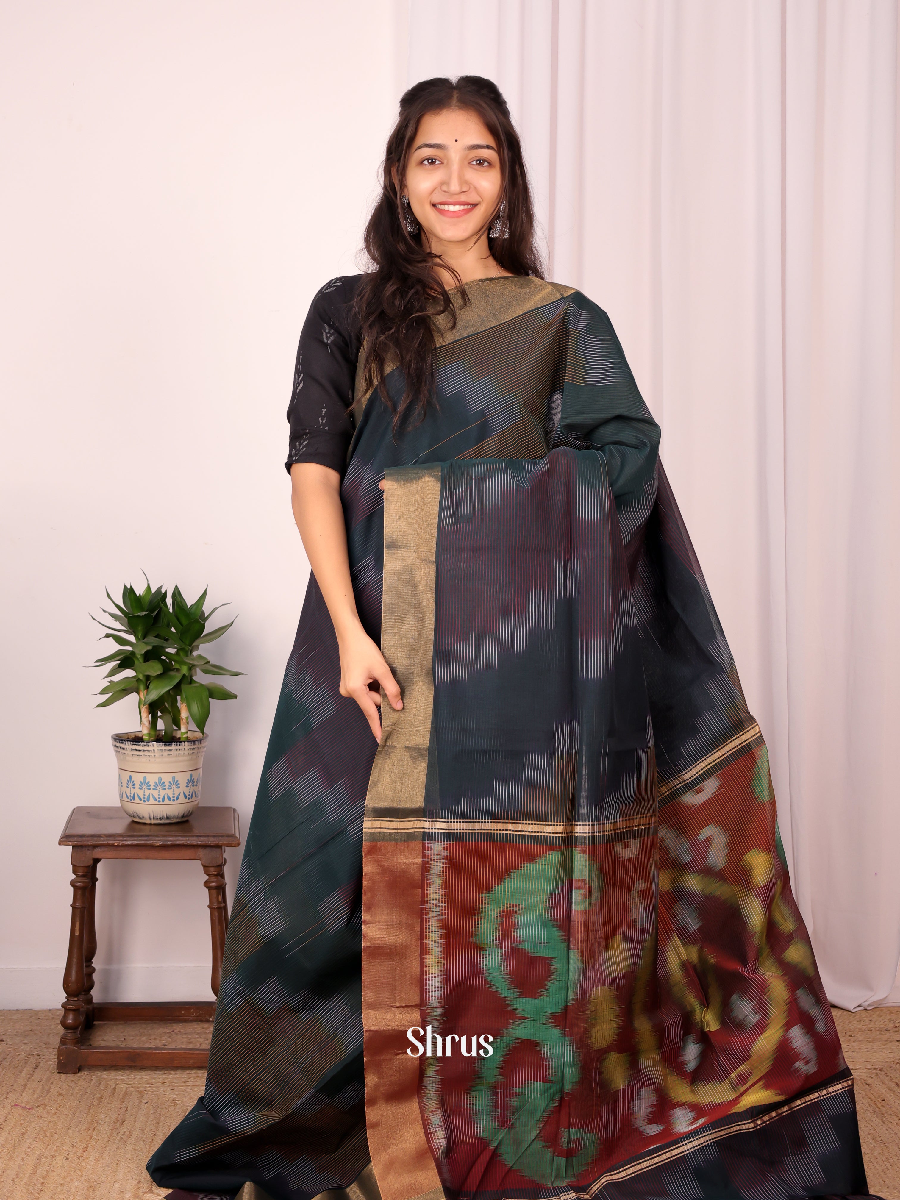 CKS15043 - Ikkat Kora Saree