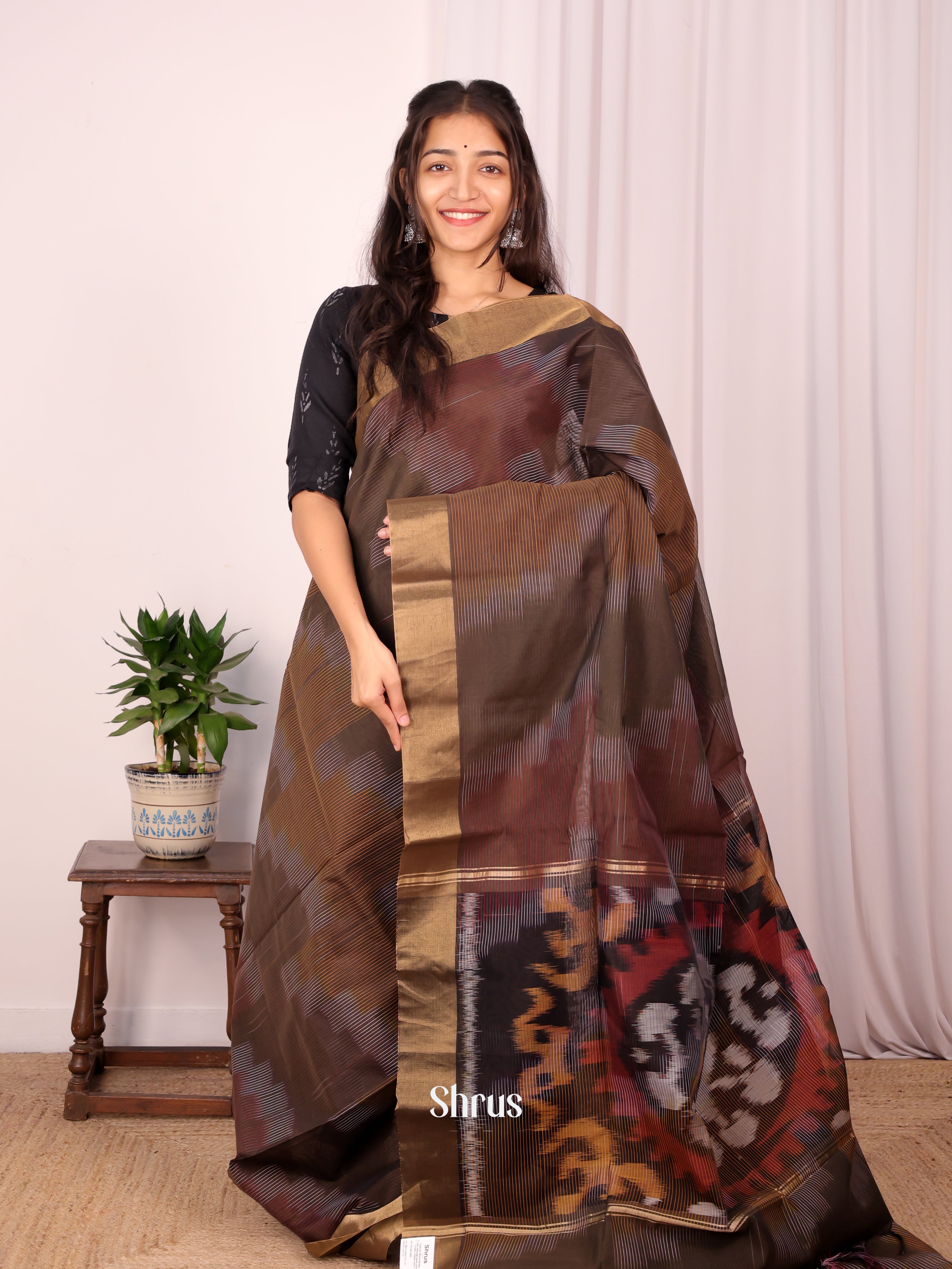 CKS15106 - Ikkat Kora Saree