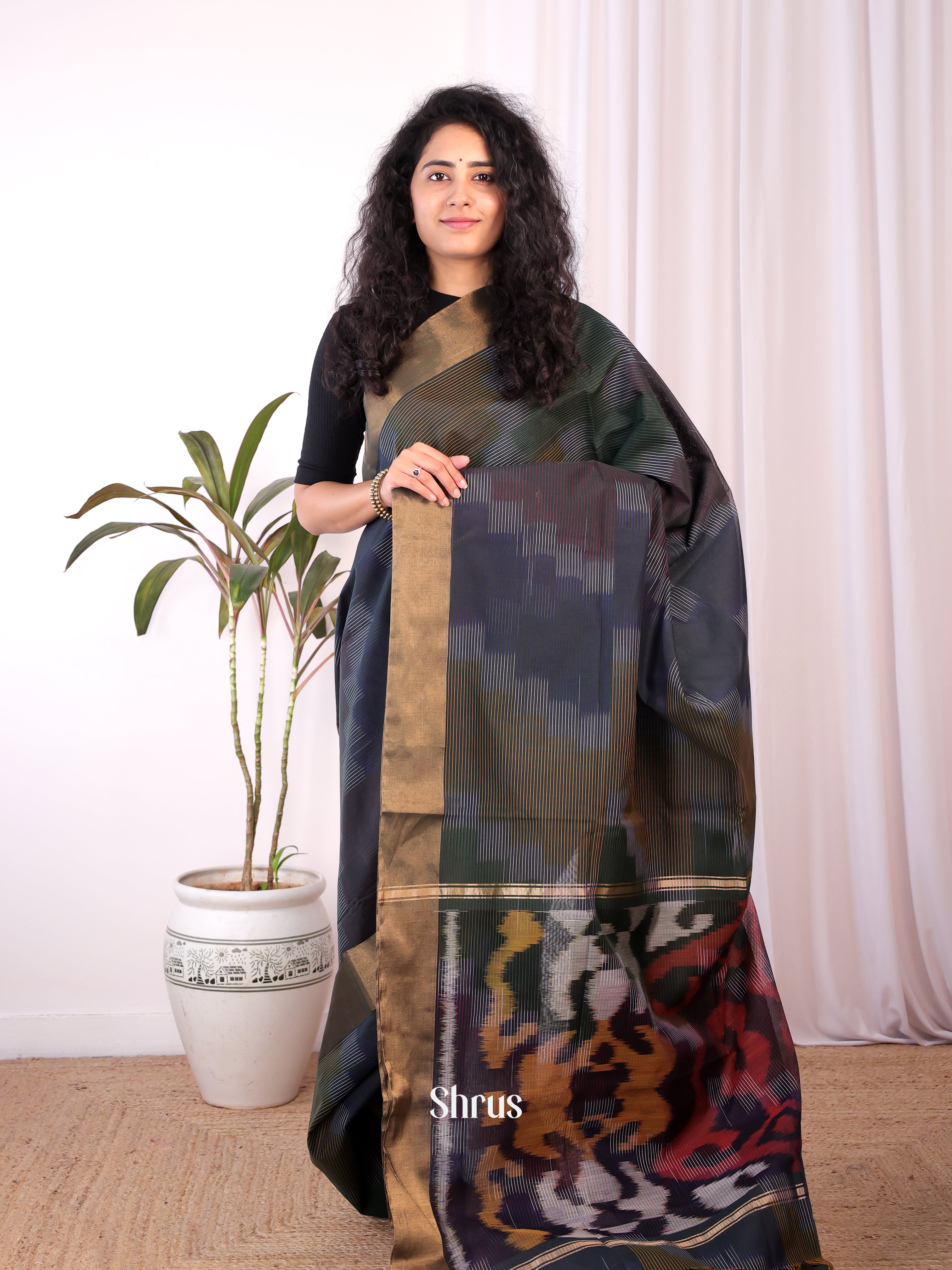 Violet & Green- Ikkat Kora Saree