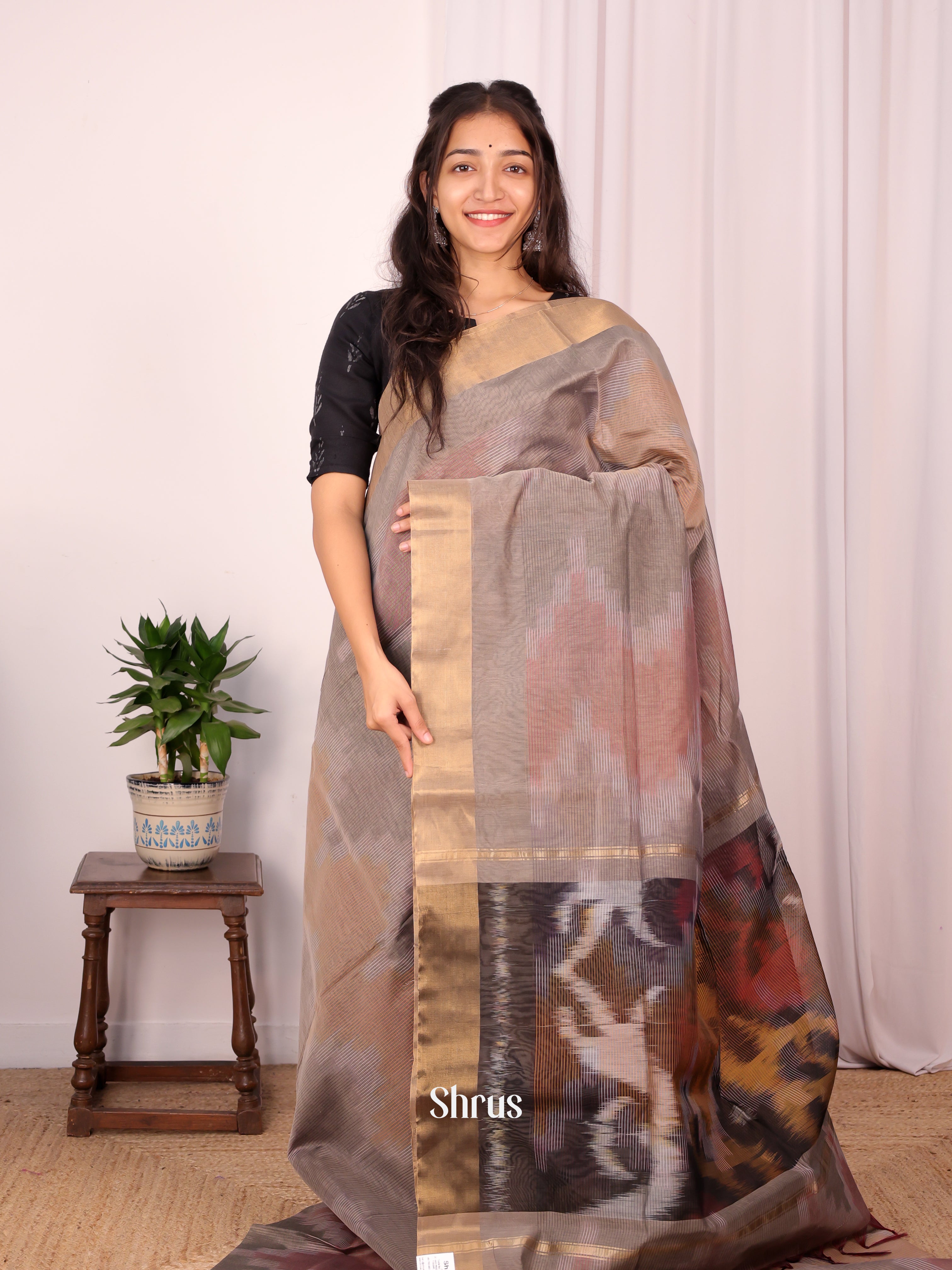 CKS15133 - Ikkat Kora Saree