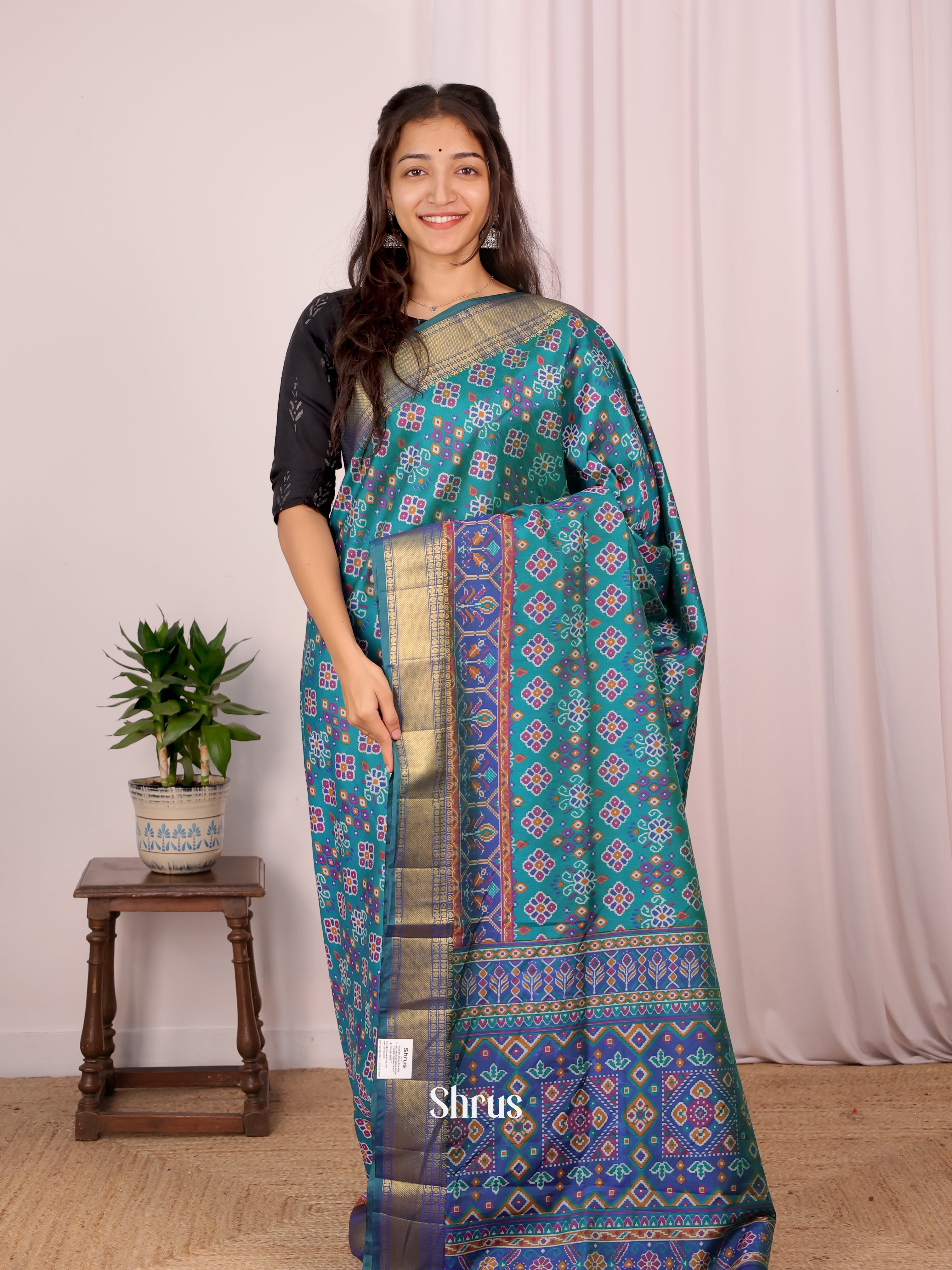 Green & Blue - Semi Patola Saree