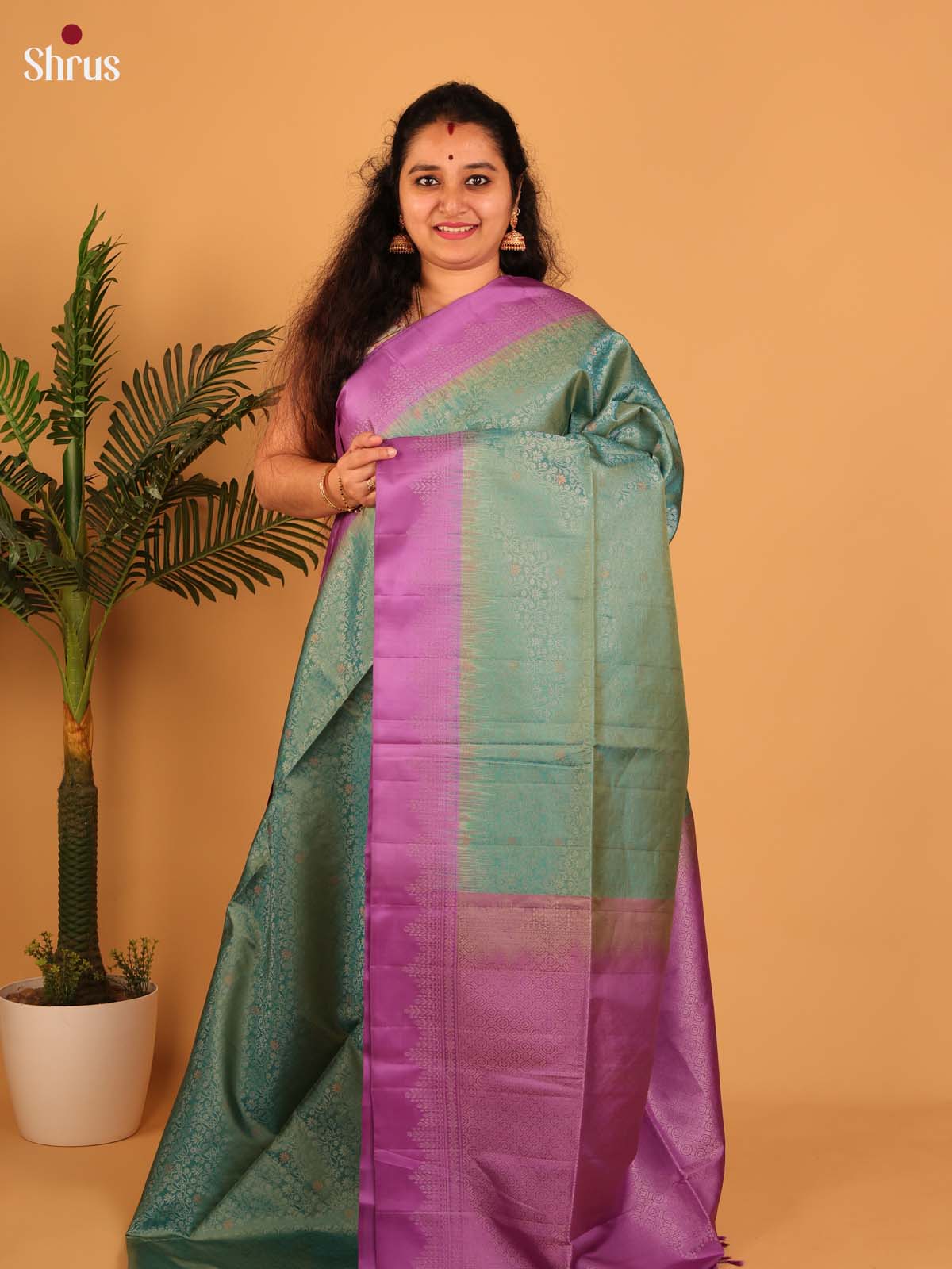 Green & Majenta- Soft Silk Saree