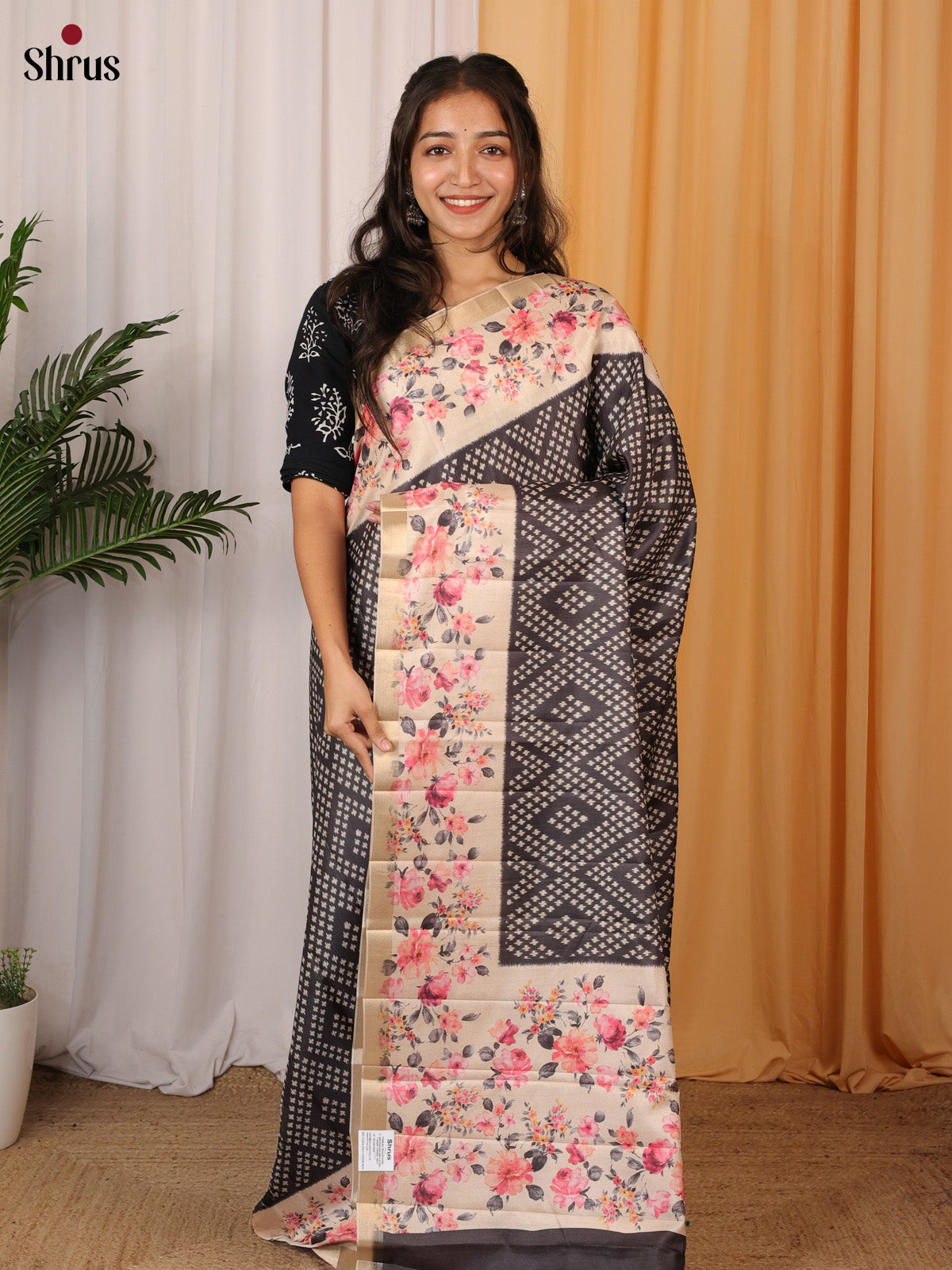 Black & Cream- Printed Tussar Saree