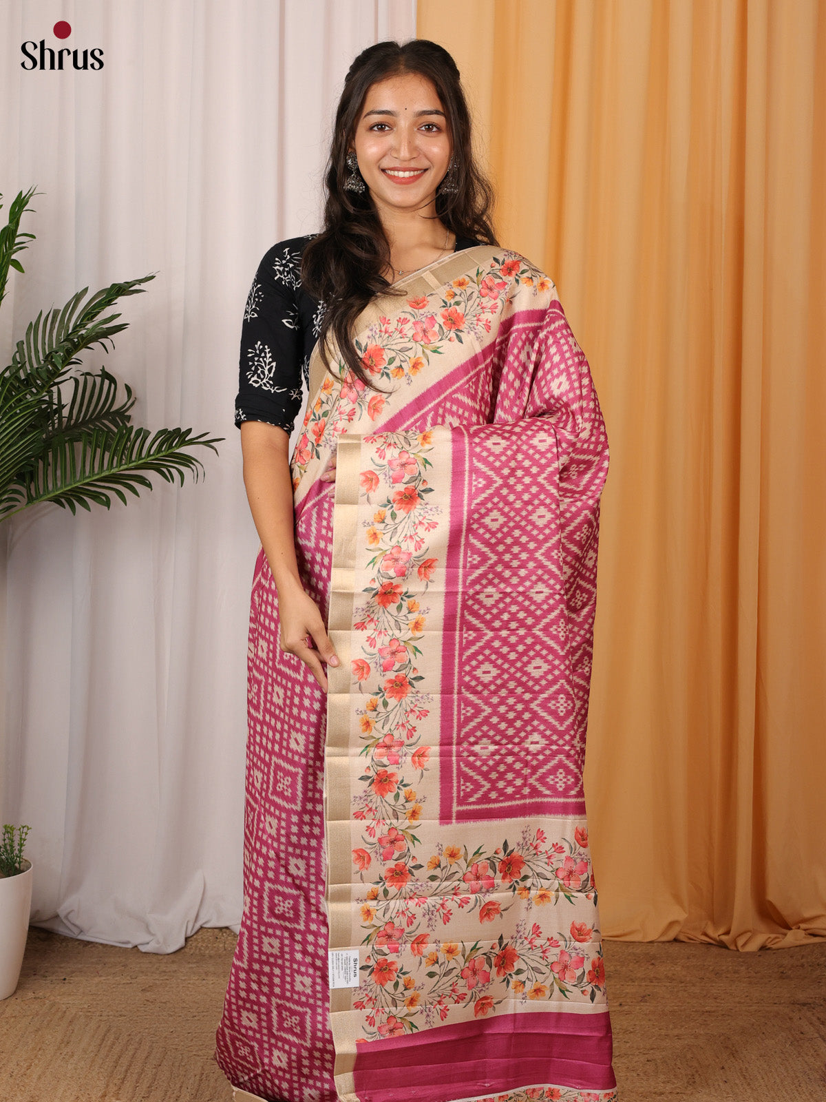 Majenta - Printed Tussar Saree