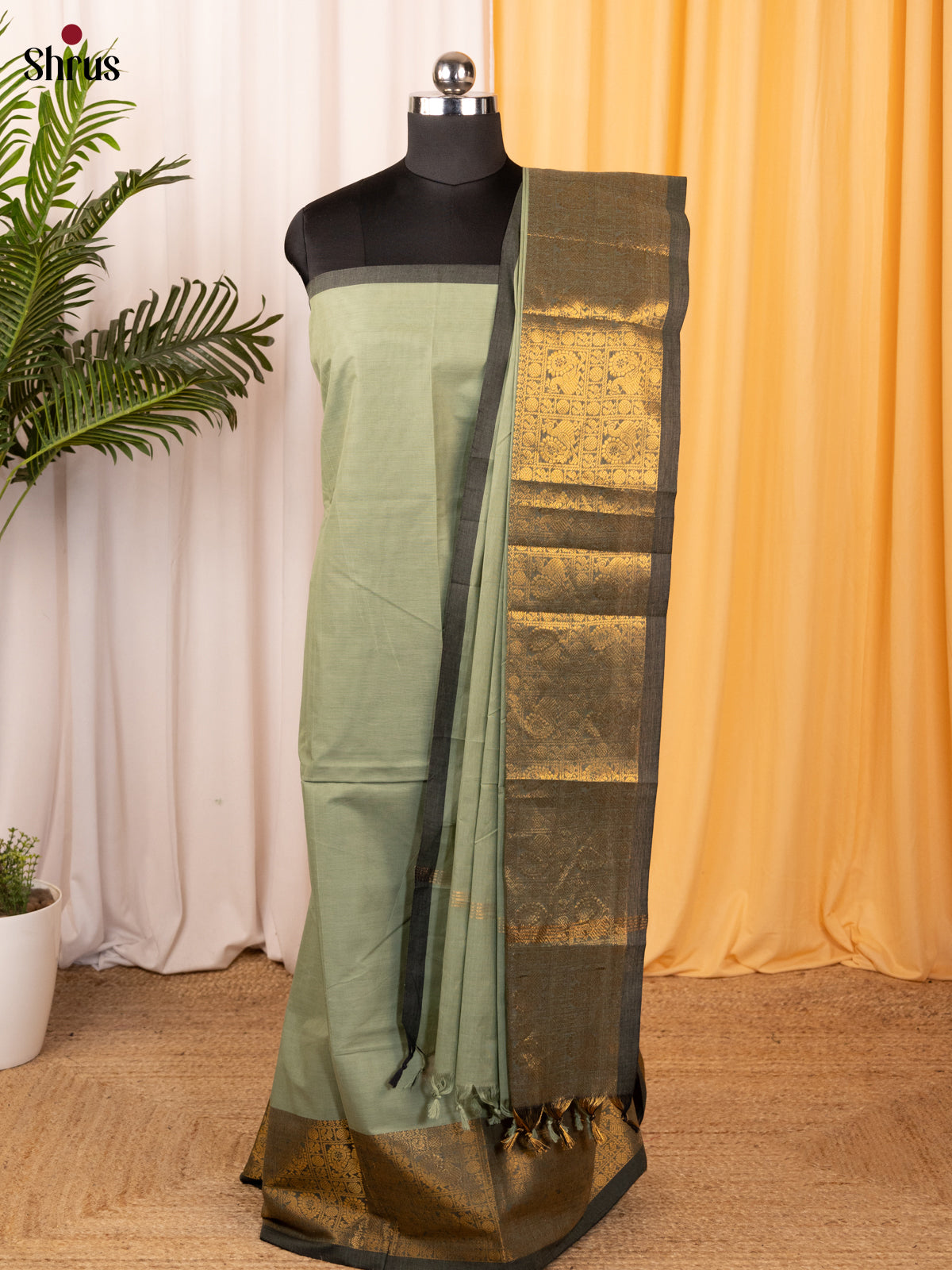 Lite Green  - chettinad top & dupatta combo