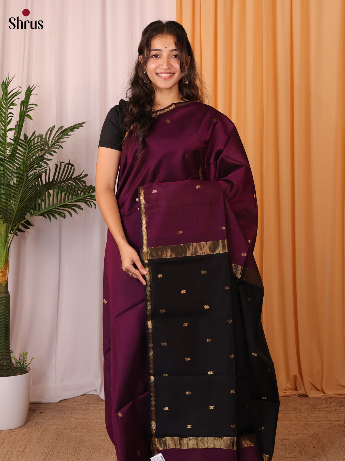 Dark Purple & Black - Maheshwari silkcotton Saree - Shop on Shrus.com