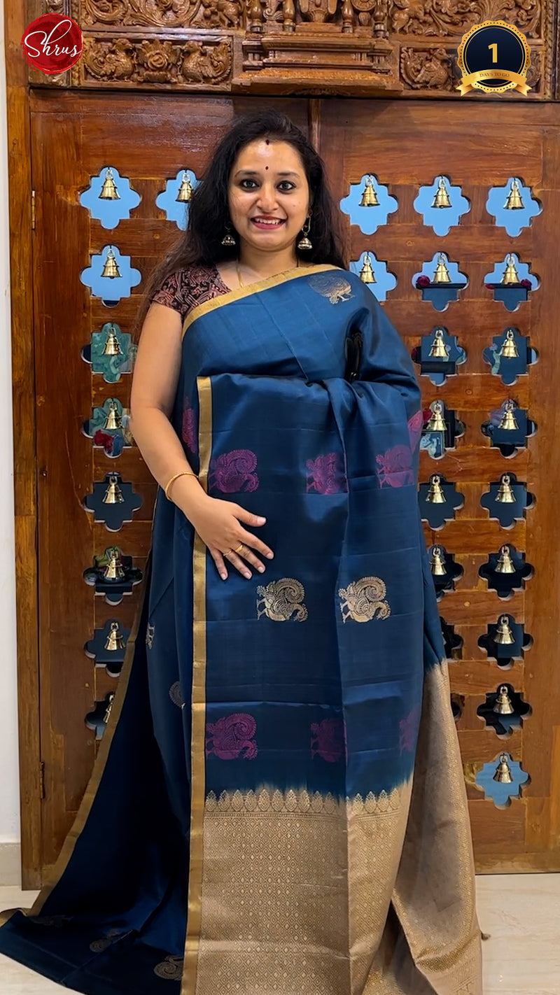 Redolent Peacock Border, Woven, Applique Cotton Silk Saree Hot New Release Half  Sarees Offer Saree Under 499 Combo Art Silk 2023 Mirror Work Marriage Wear  Bollywood Bhagalpuri Wedding Saree (Blue) : Amazon.in: