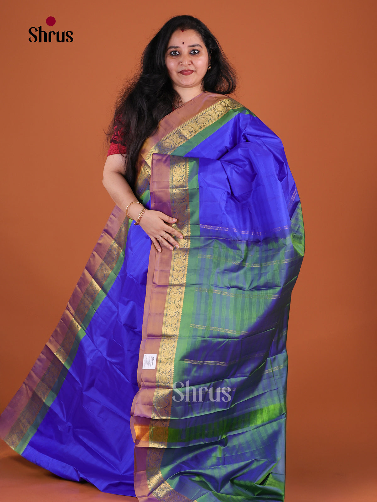 Chic Royal Blue Kanchipuram Silk Saree with self stripes | Dual-Tone Border With Multicolour & Zari Bands