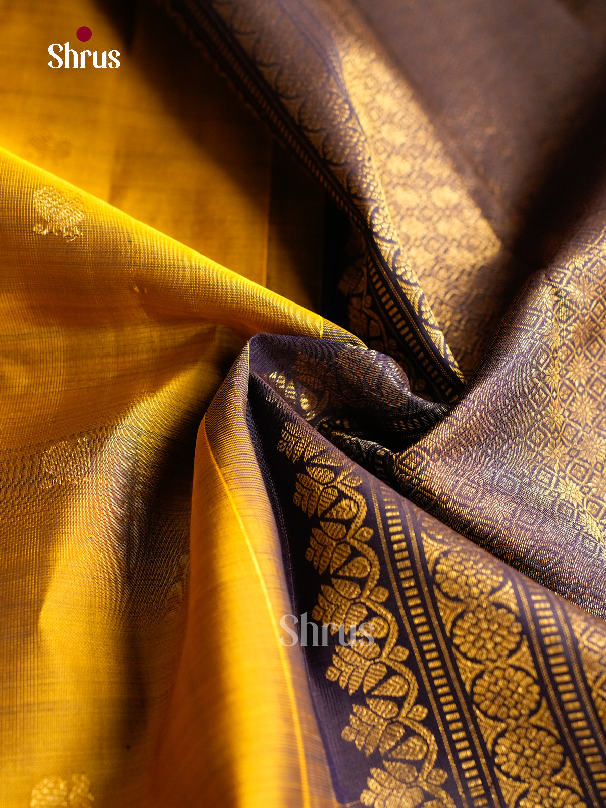 Classic Mustard Kanchi Pattu Saree With Annapakshi Buttas | Deep Purple Border With Zari Bands