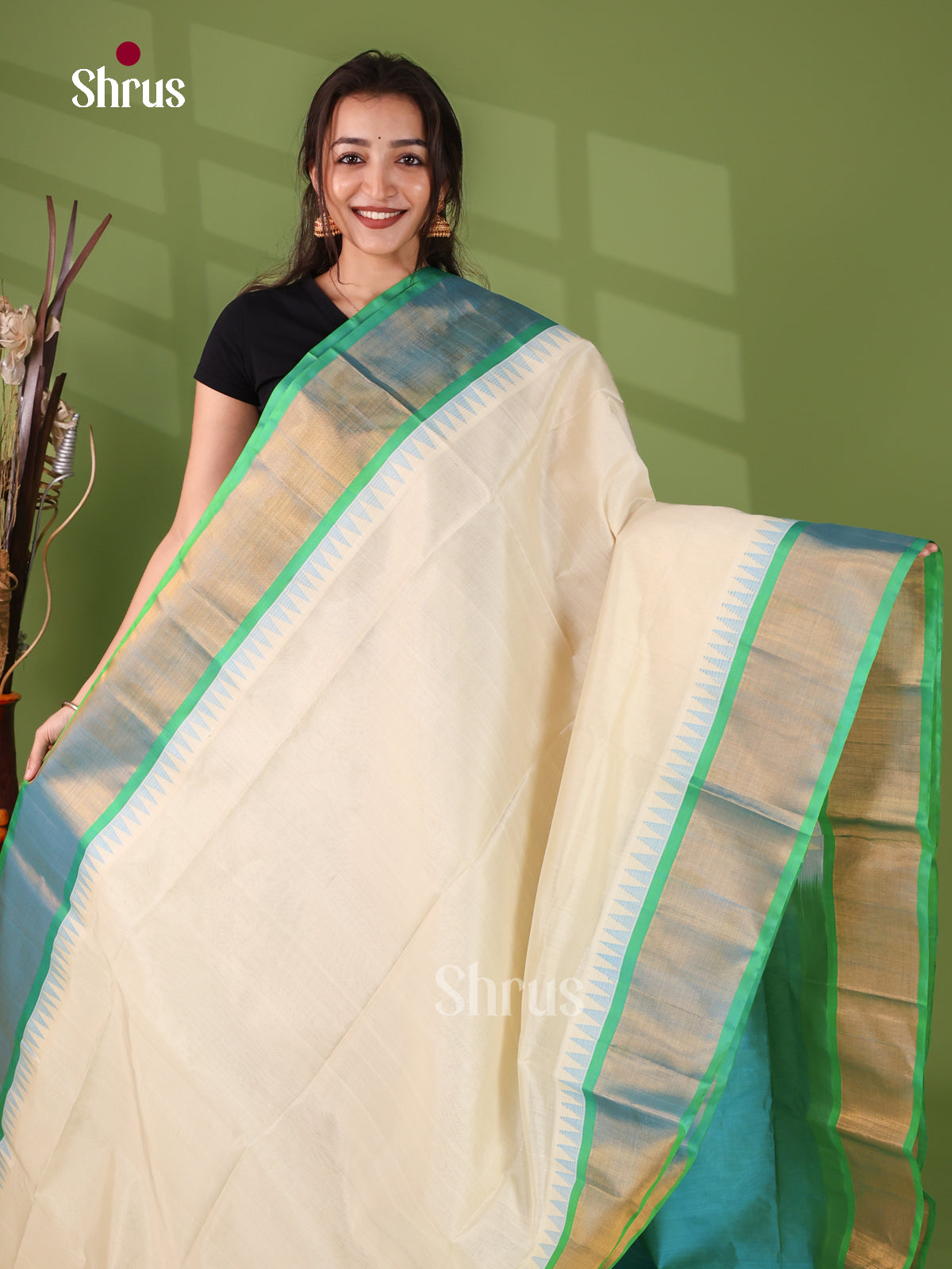 Classic Off White Cotton Silk Saree With Plain Body, Turquoise Kaddi Temple Zari Border & Brocade Pallu 1