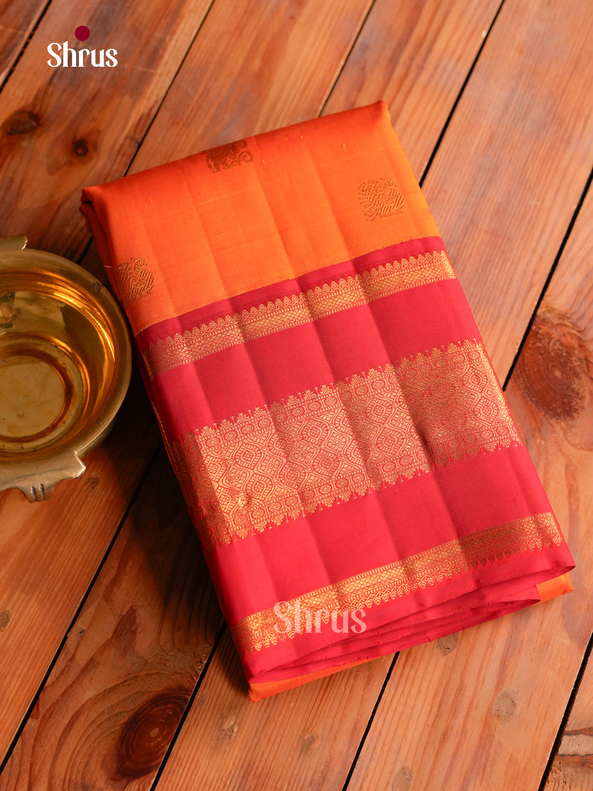 Classic Orange Kanchipuram Silk Saree With Zari Buttas | Crimson Red Border With Zari Bands & Pallu