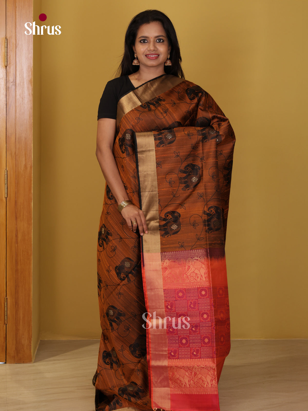 Buy Artistic Copper Soft Silk Saree With Elephant Prints, Kaddi Border & Pink Brocade Pallu