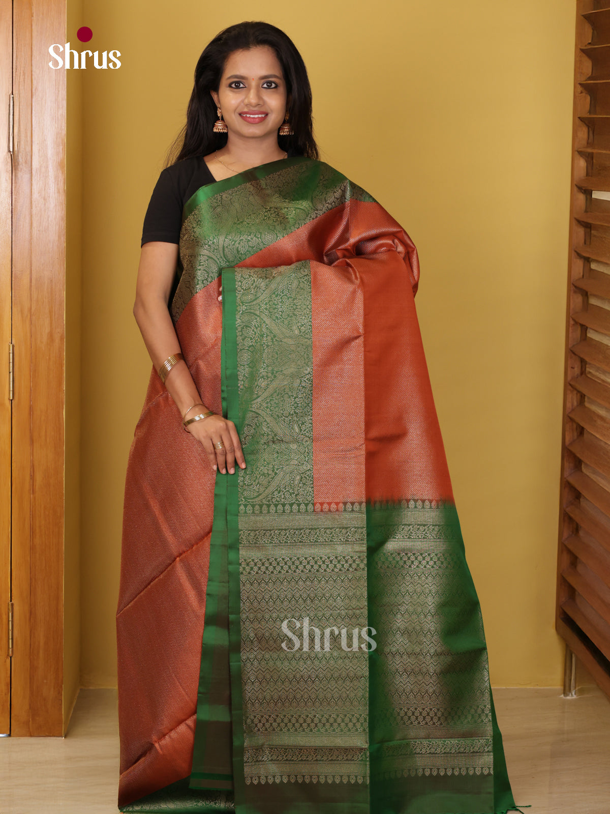 Buy Earthy Copper Soft Silk Saree With Zari Woven Subtle Weave & Bottle Green Brocade Pallu