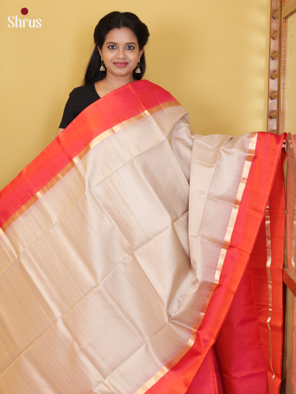 Buy Charming Cream Pure Soft Silk Saree with Zari Checks, Orangish Pink Border & Brocade Pallu 