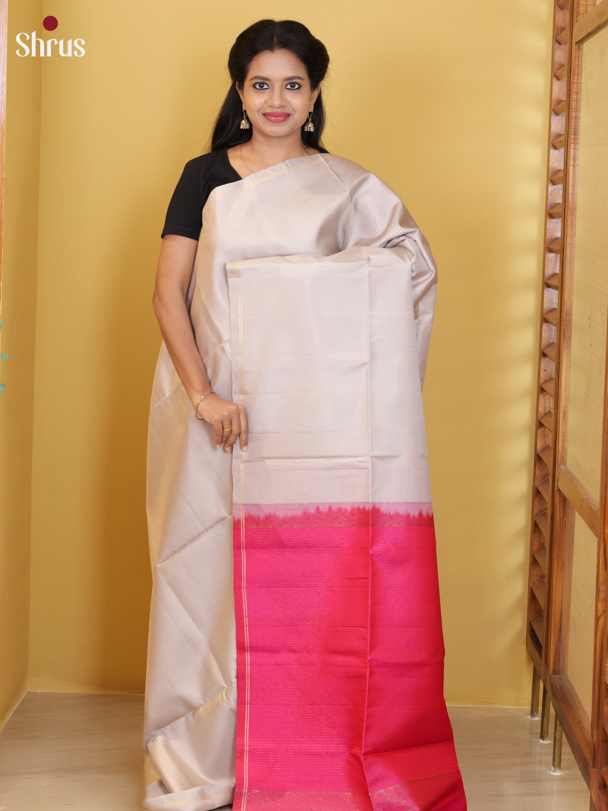 Buy Timeless Cream Soft Silk Saree with Plain Body & Pink Zari Striped Pallu 