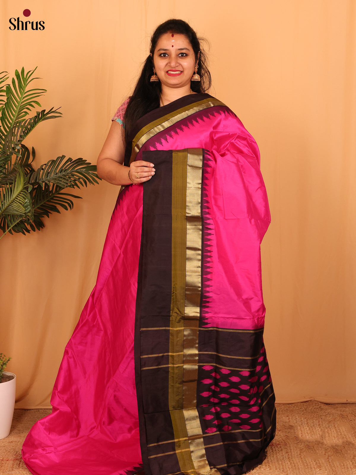 DAS01052 - Ikkat Silk Saree