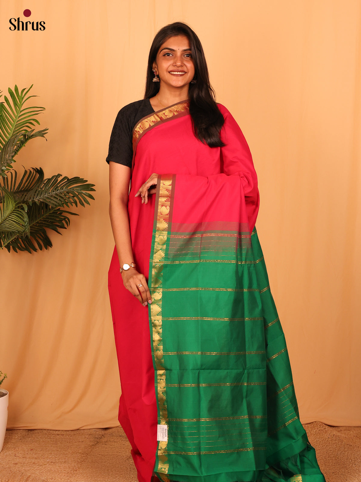 Red & Green - Silkcotton-halfpure Saree