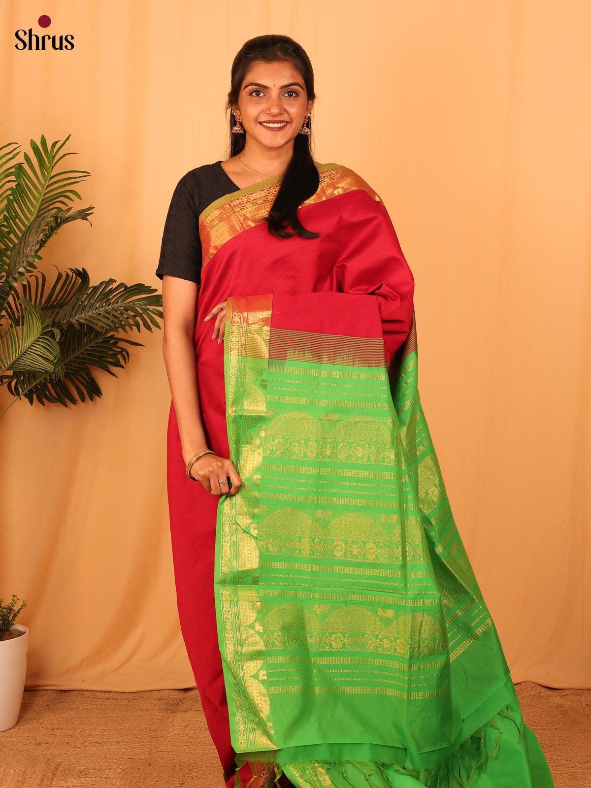 Red & Green - Silkcotton-halfpure Saree