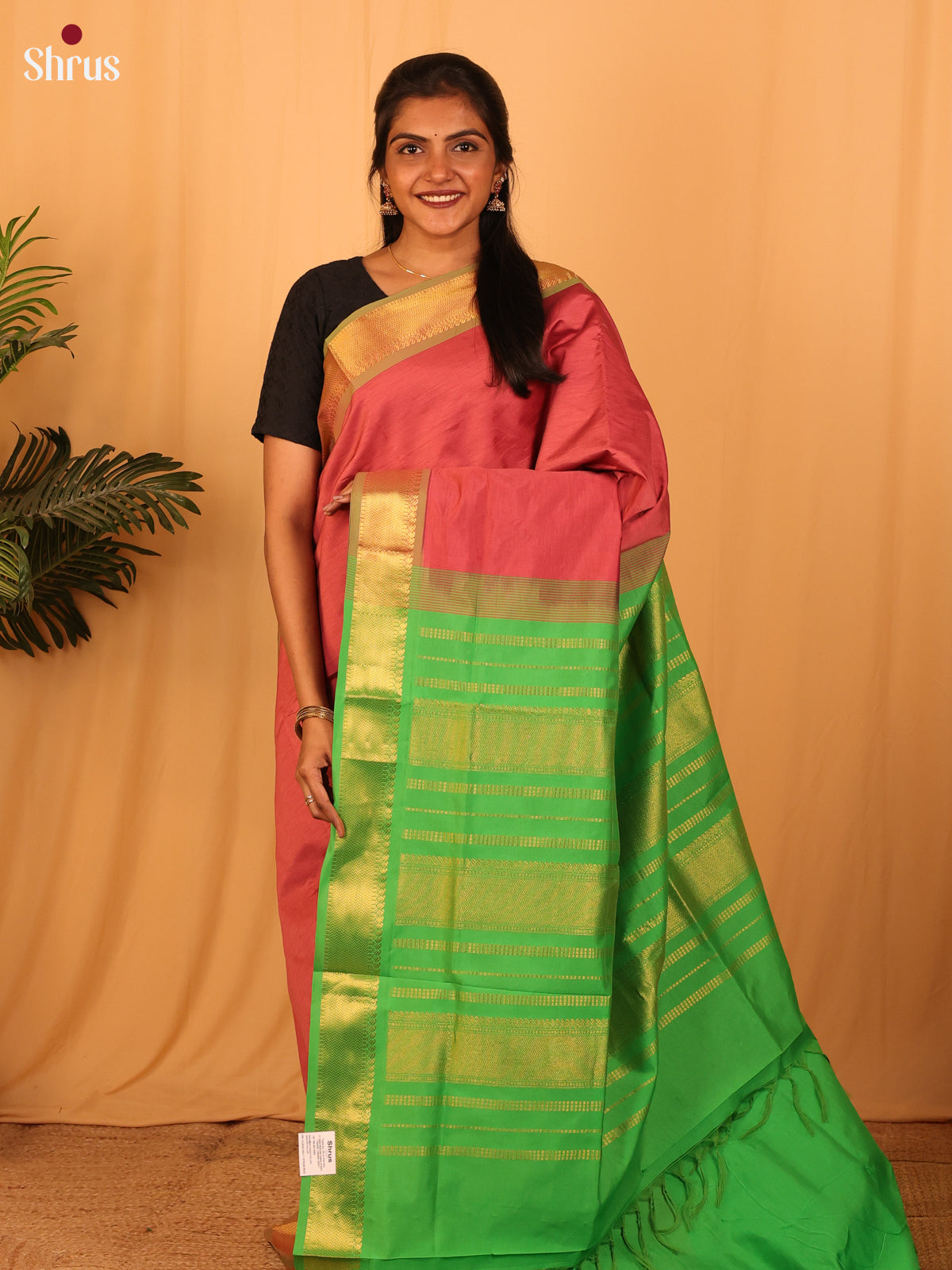 Red & Green - Silkcotton-halfpure Saree