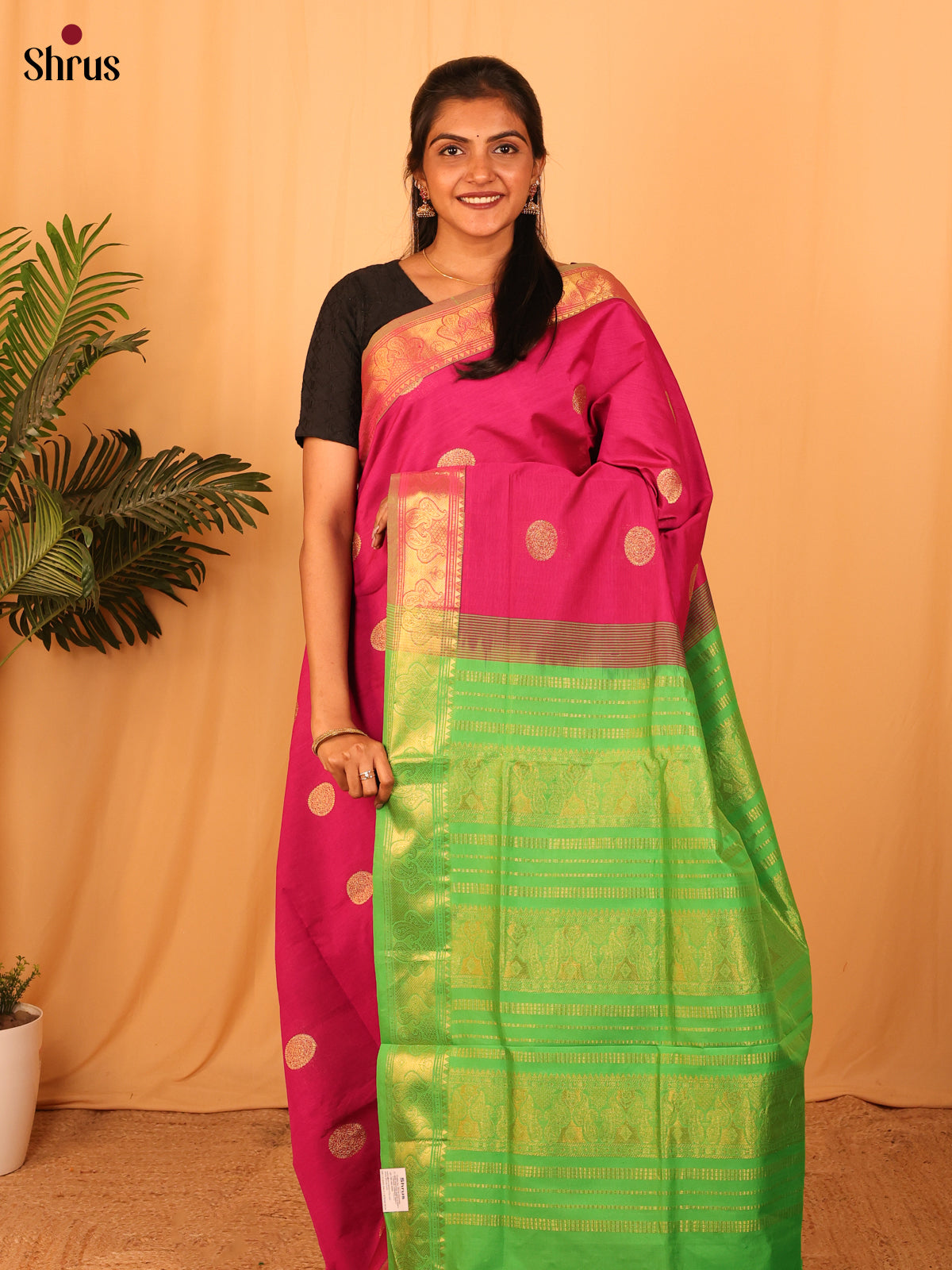 Majenta & Green - Silkcotton-halfpure Saree