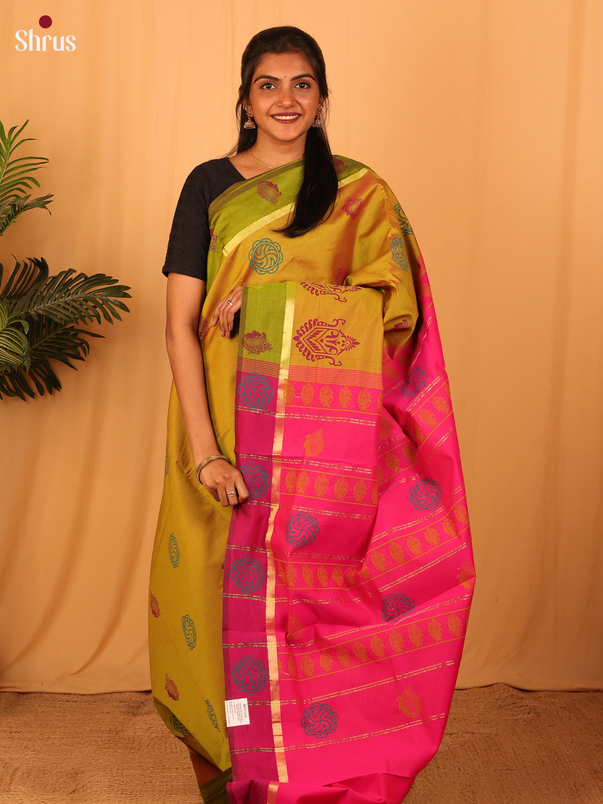 Green  & Pink - Silkcotton-halfpure Saree