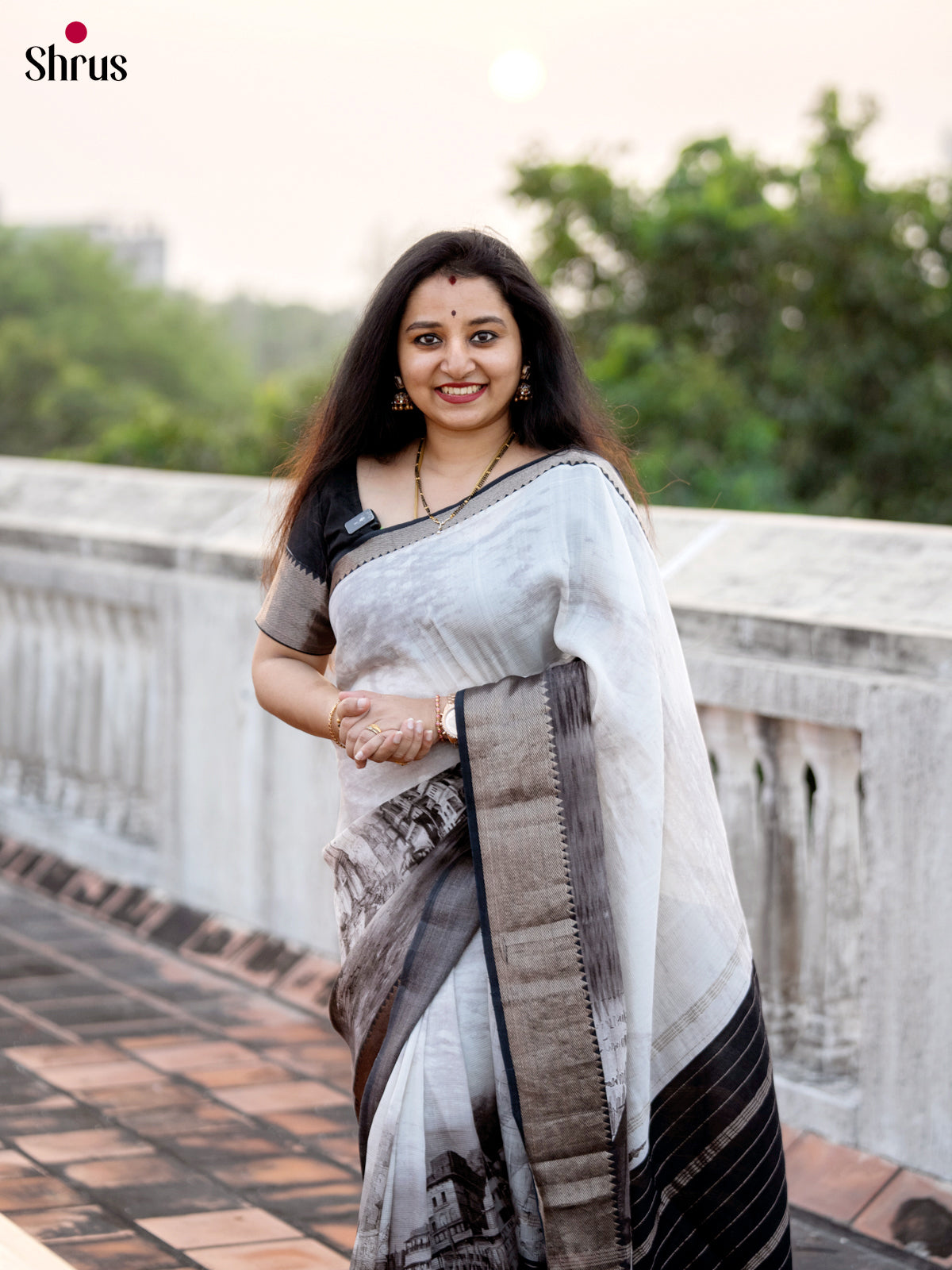 Off White & Black - Mangalagiri silkcotton Saree