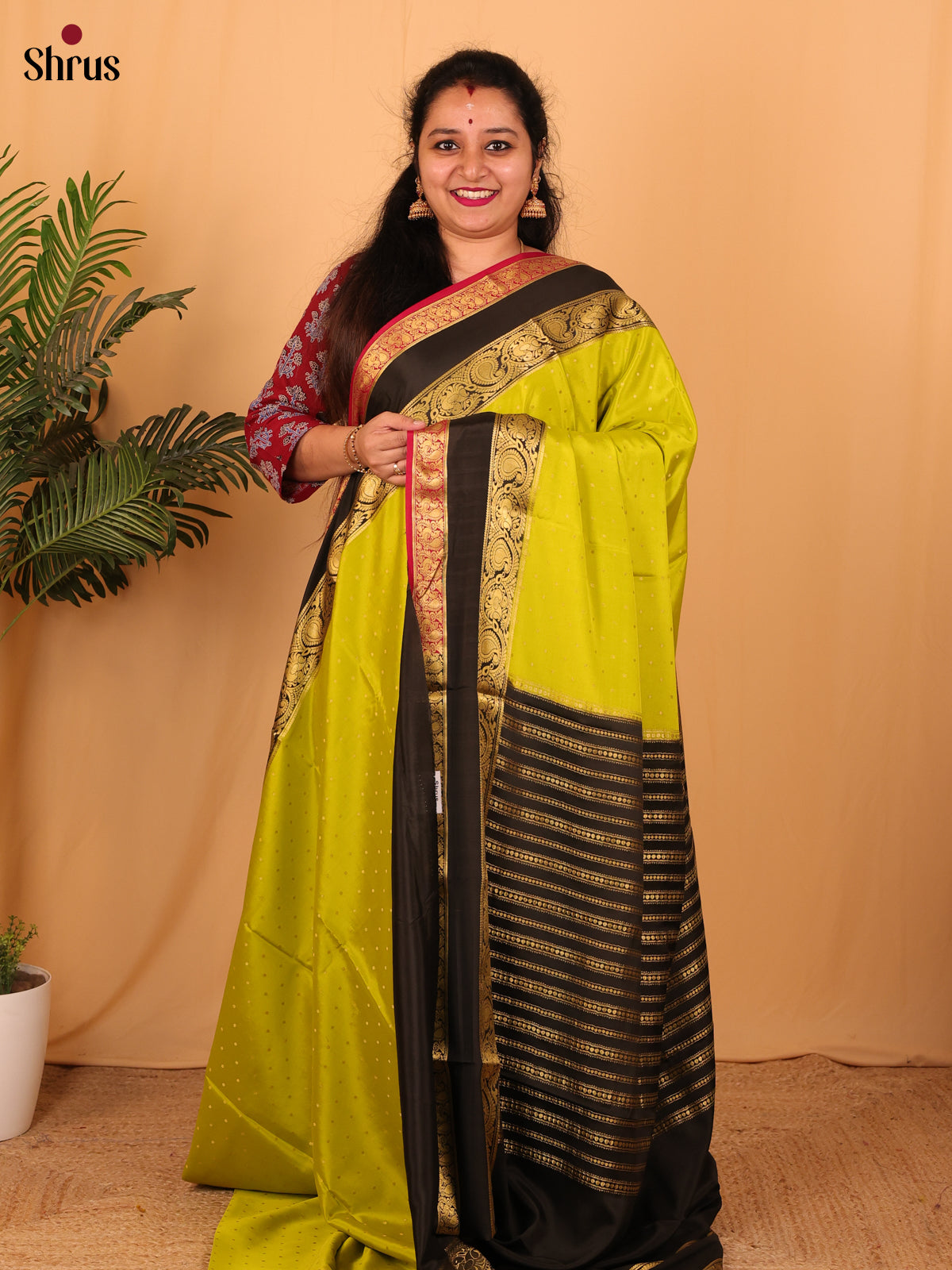 DAS04248 - Mysore Silk Saree