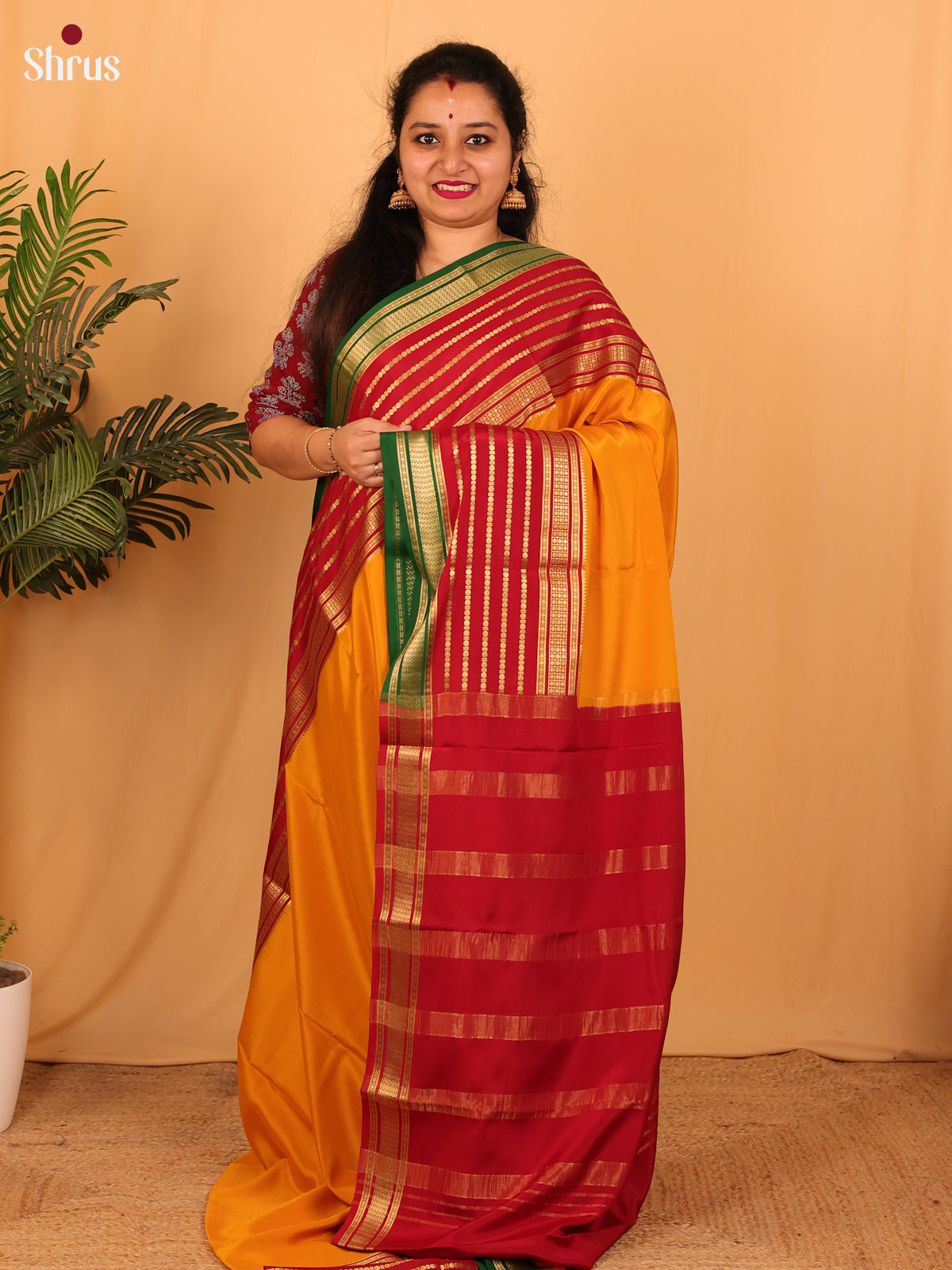 DAS04260 - Mysore Silk Saree